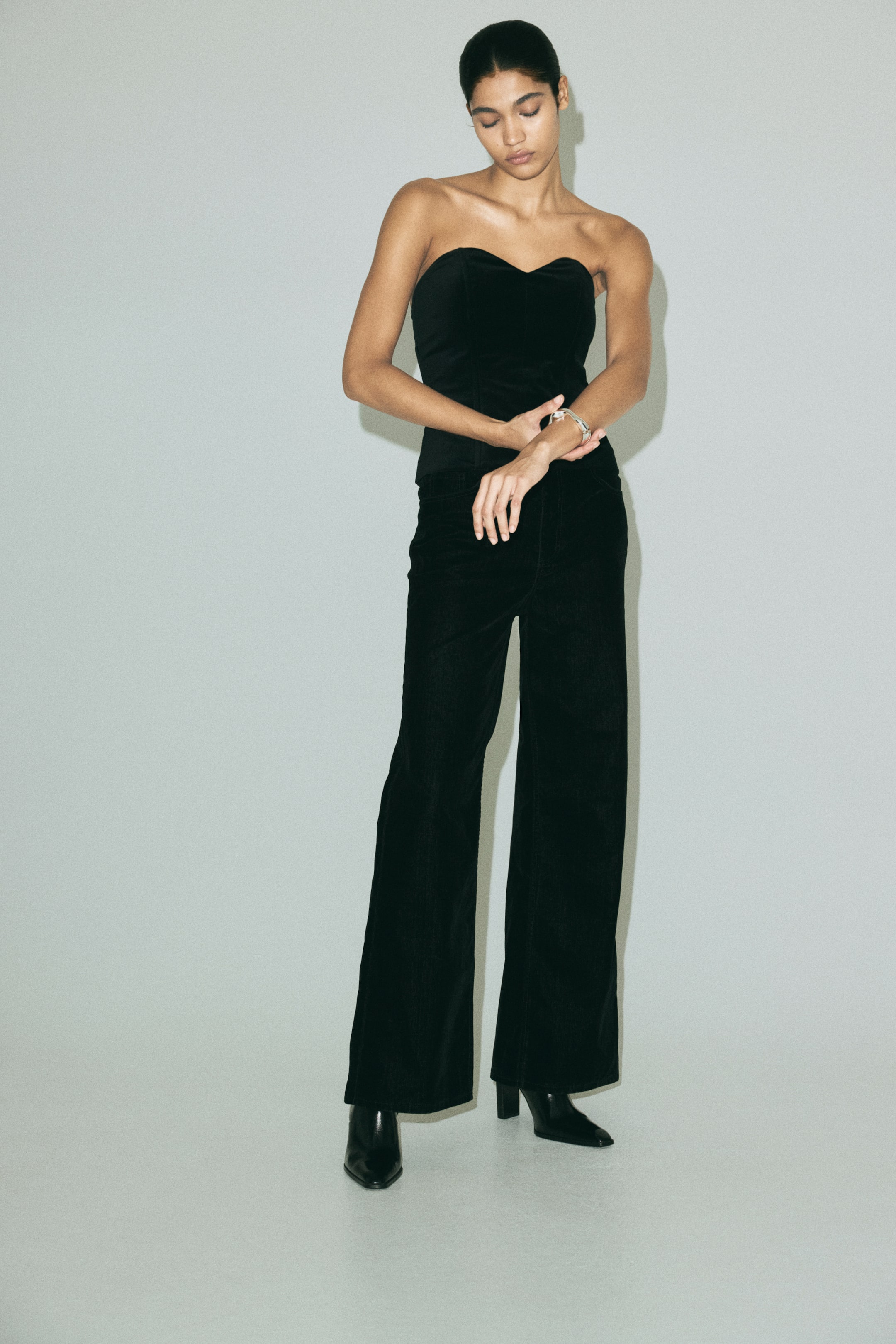 Visa större bild: Bustiertopp - Svart - DAM | H&M FI 3