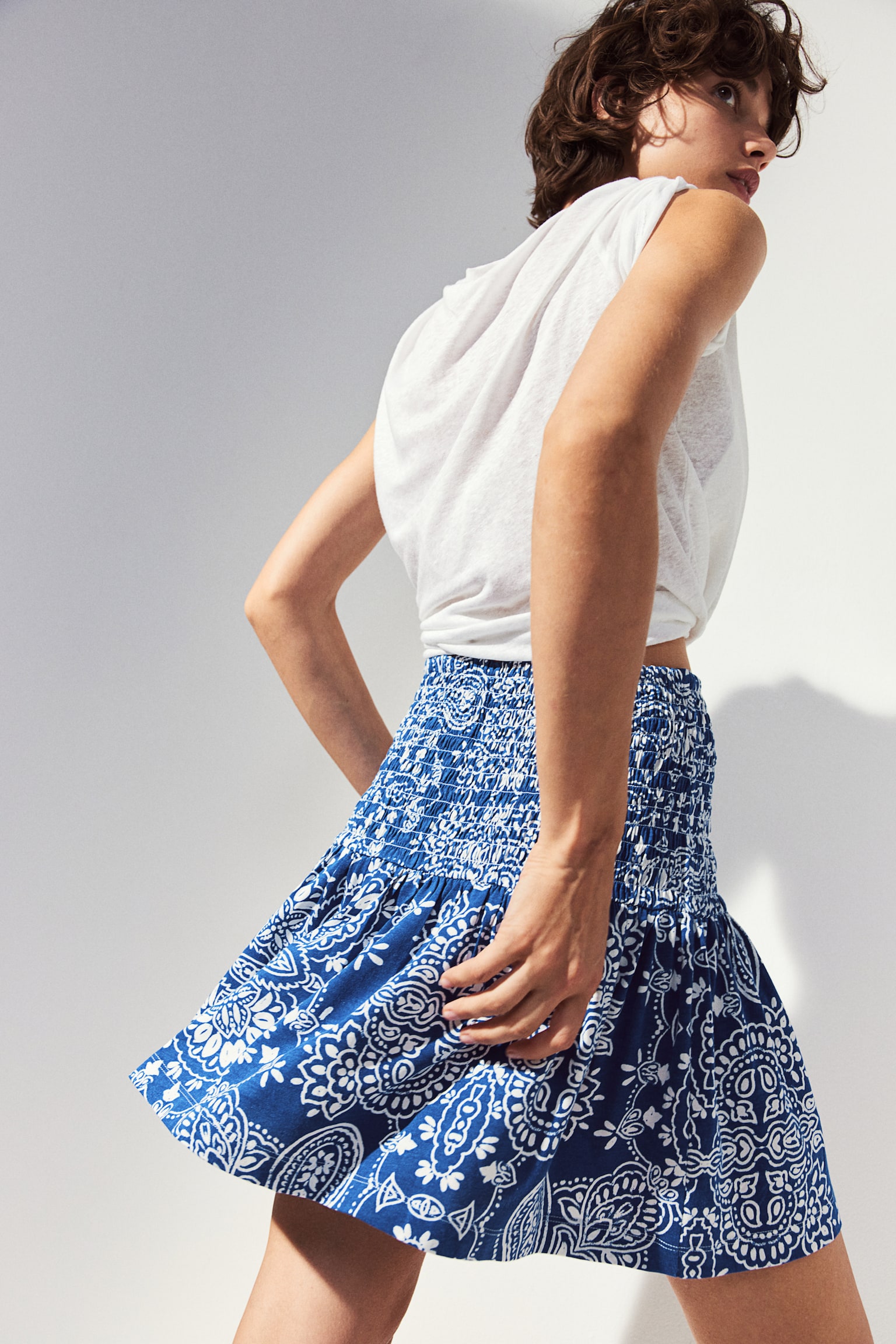 Smock Waist Skirt - Bright blue/Paisley pattern - 6