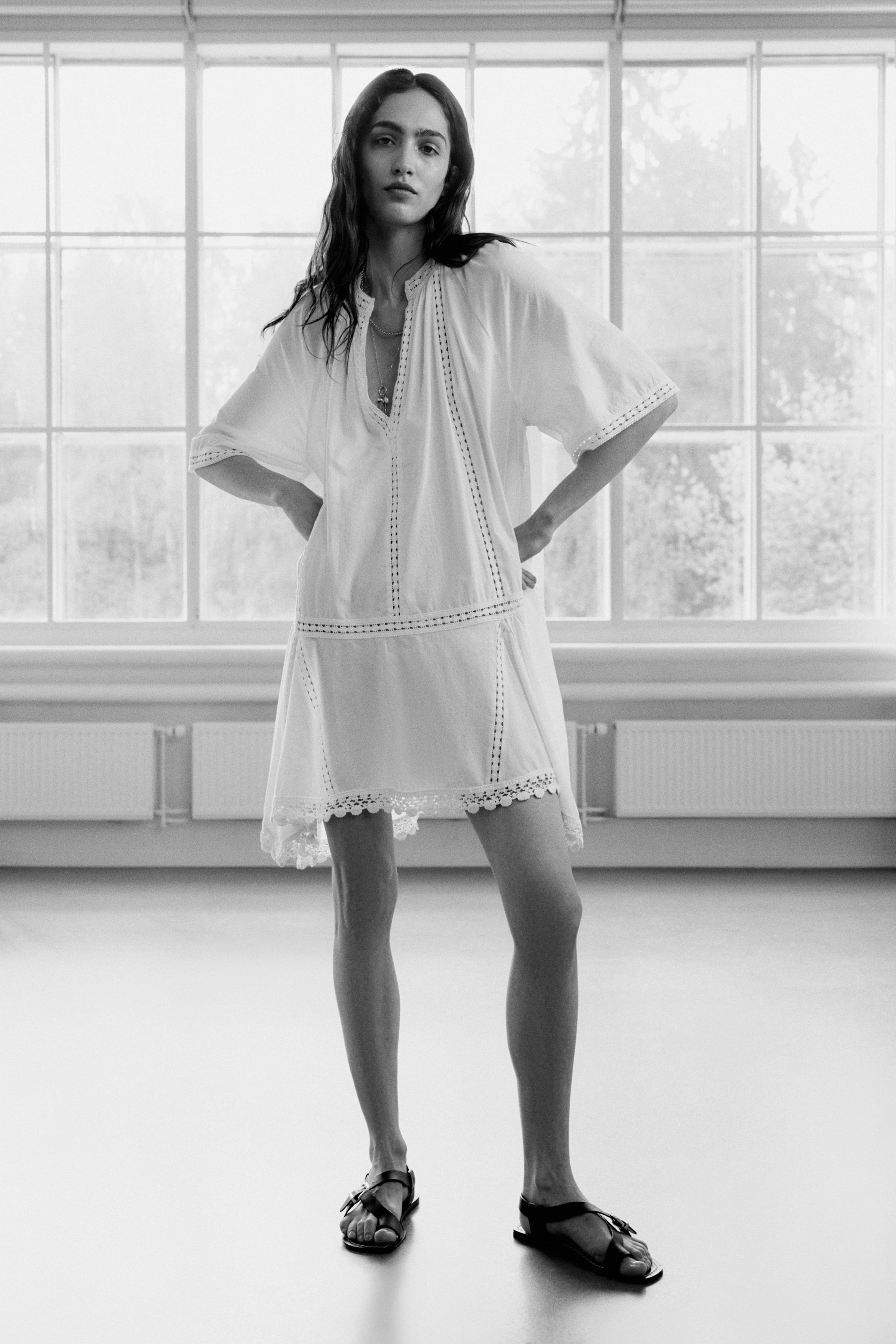 Robe en coton avec dentelle