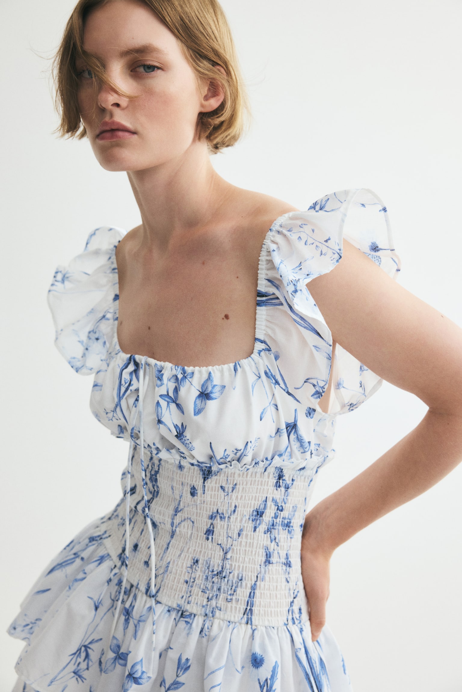 Smocked-waist dress - White/Blue floral/Black/Floral/Light pink/Floral - 1