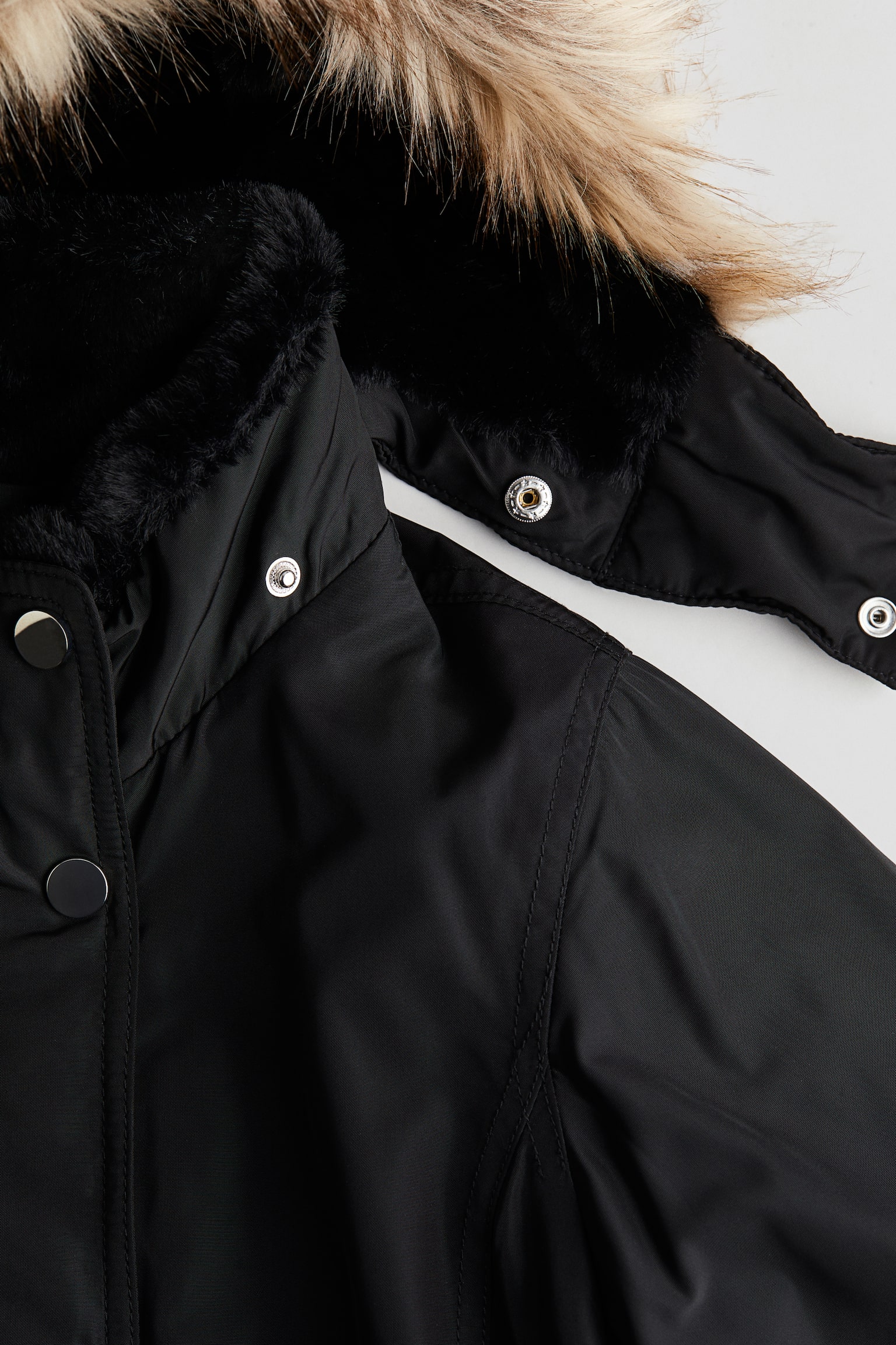 Vadderad parkas - Svart - 2