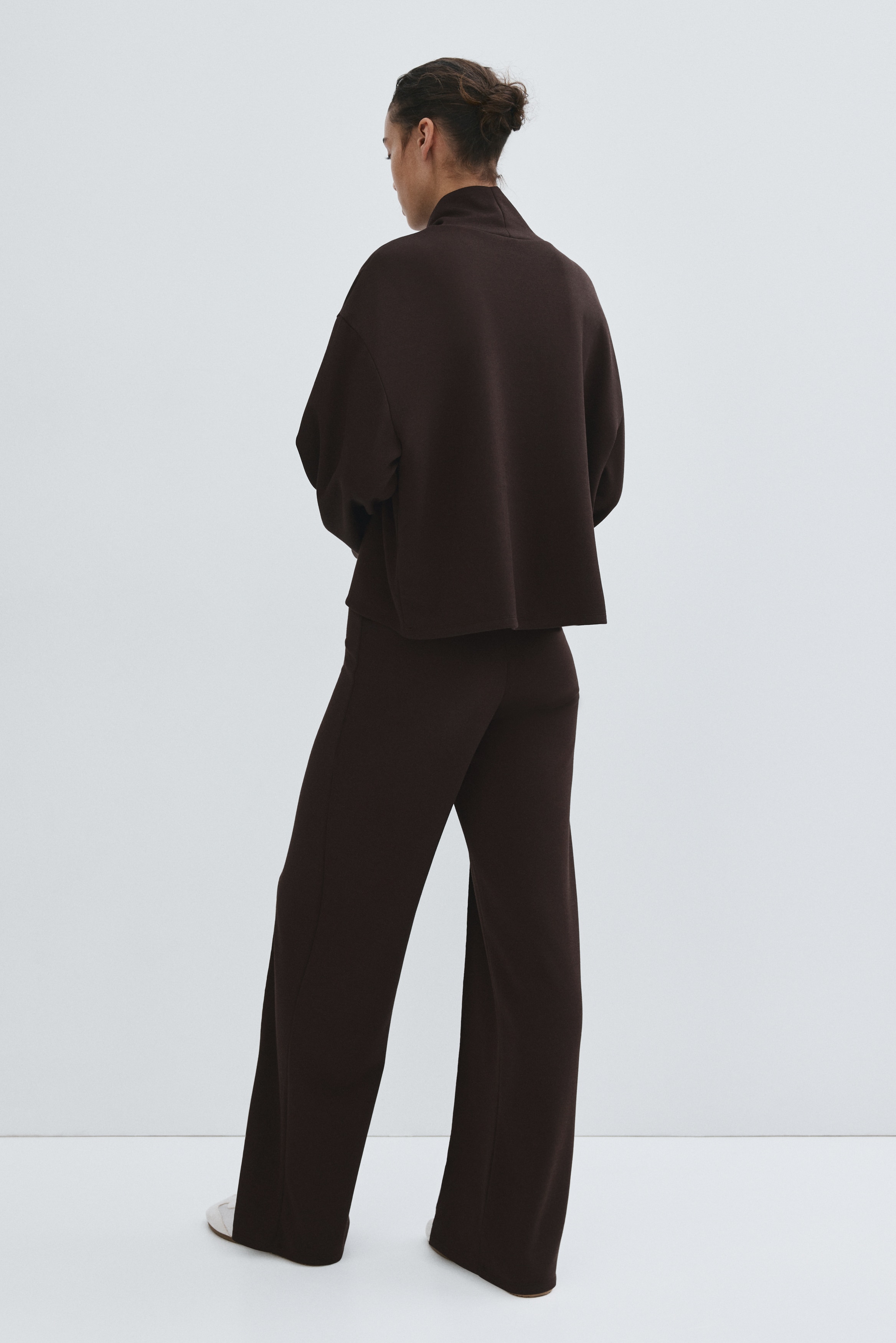 2-piece top and trousers set