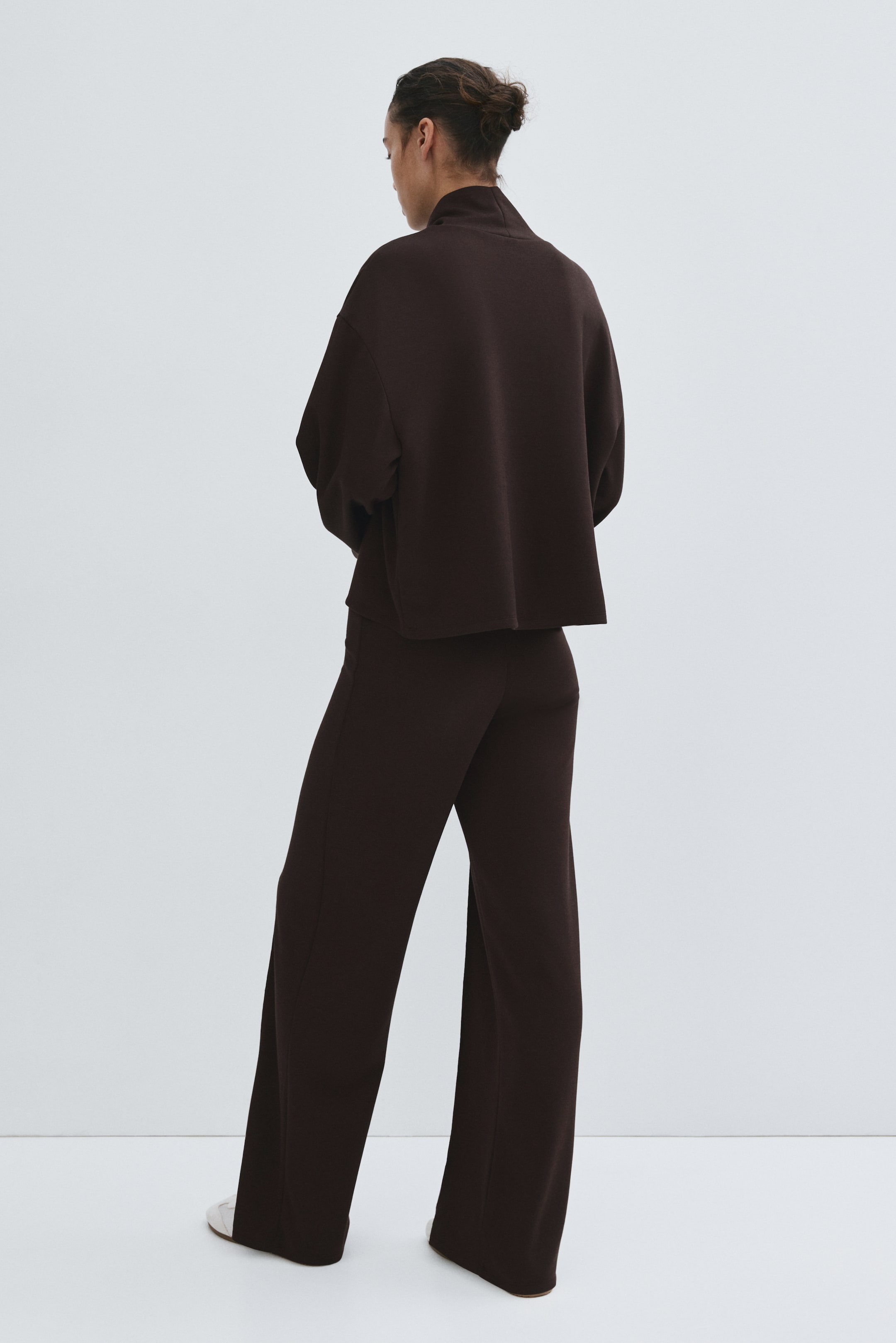 View larger image: 2-piece top and trousers set - Dark brown - Ladies | H&M 5