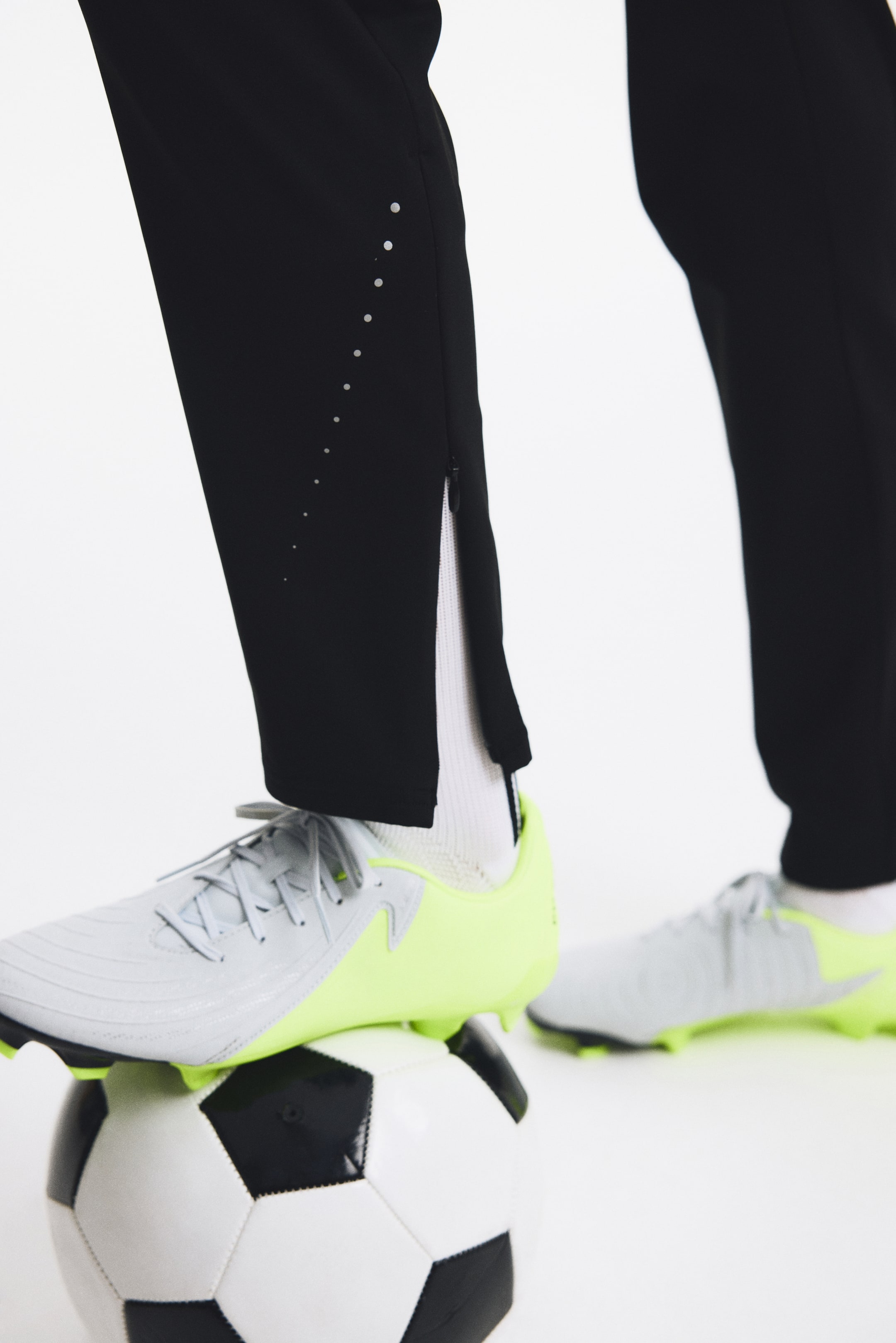 Warm Soccer Pants with ThermoMove™