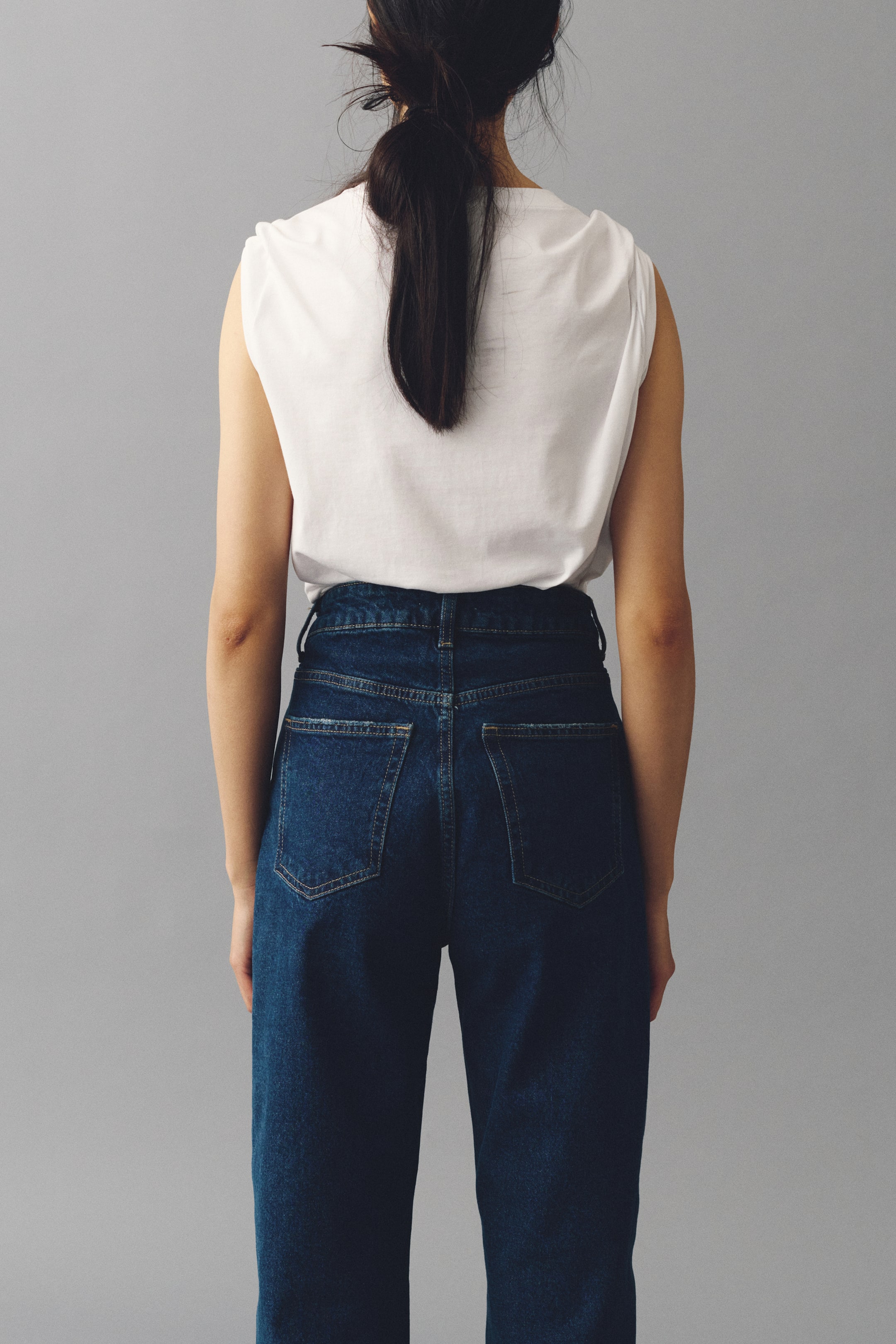 Vezi imaginea mai mare: Mom Slim Fit High Waist Ankle Jeans - Albastru-denim - FEMEI | H&M RO 4