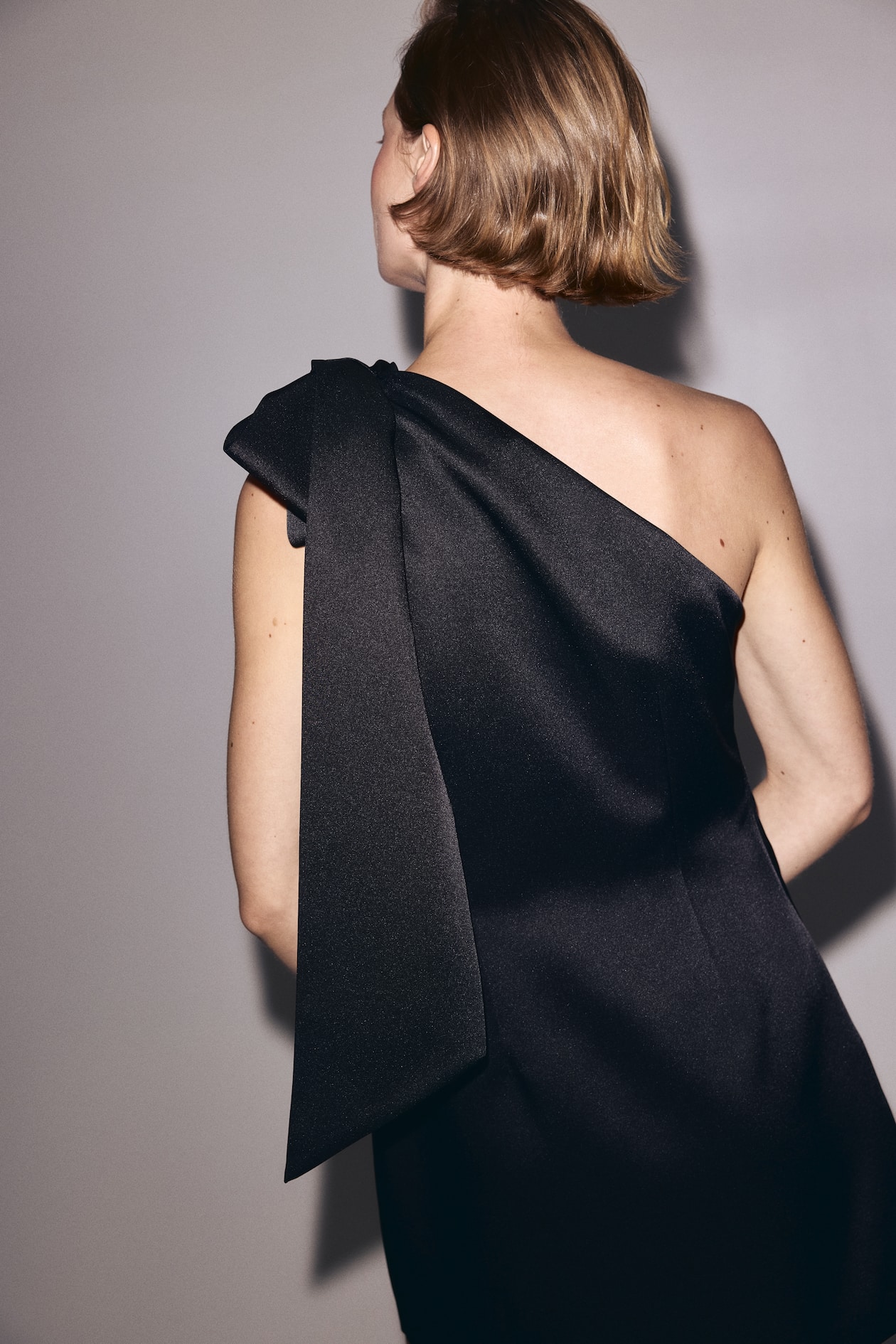 Bow-Detail One-Shoulder Dress - image 4