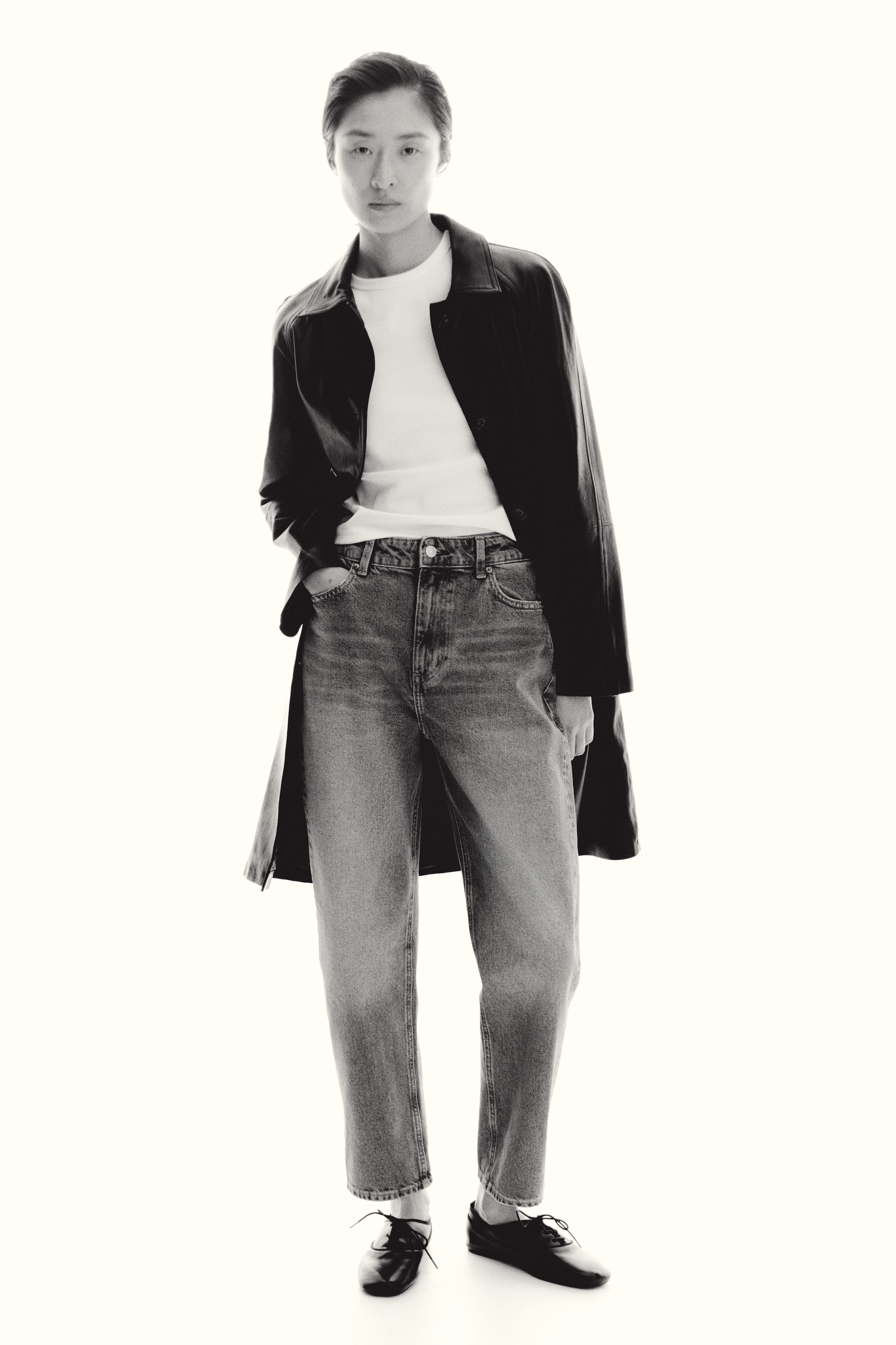Mom Slim-Fit High-Waist Ankle Jeans - Denim blue/Light denim blue/Dark dusty brown/Dark denim blue/Dark denim blue/White/Dark denim gray/Light denim blue/Light beige/Denim blue/Cream/Denim blue/Denim blue
