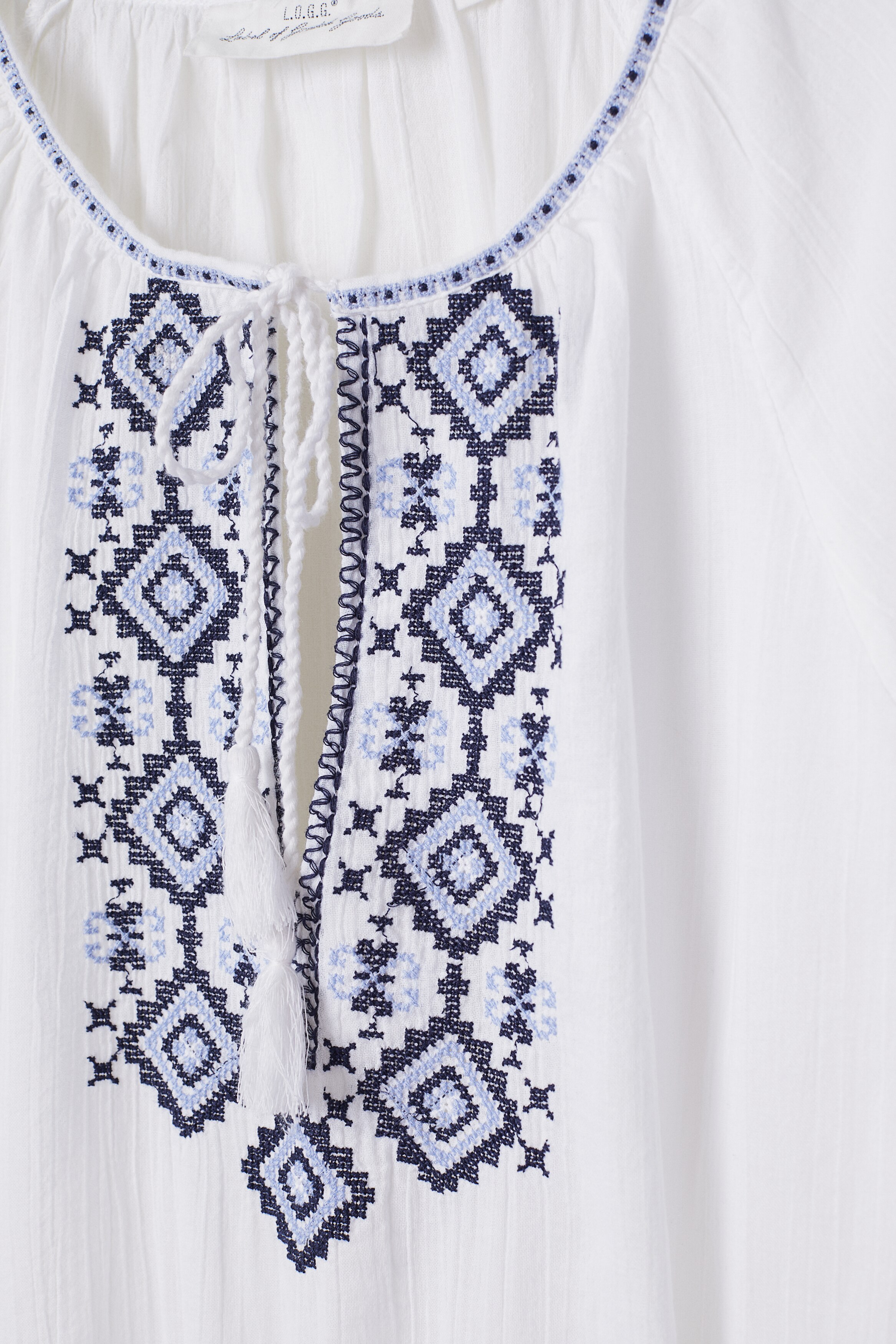 Women's White Embroidered cotton dress | H&M