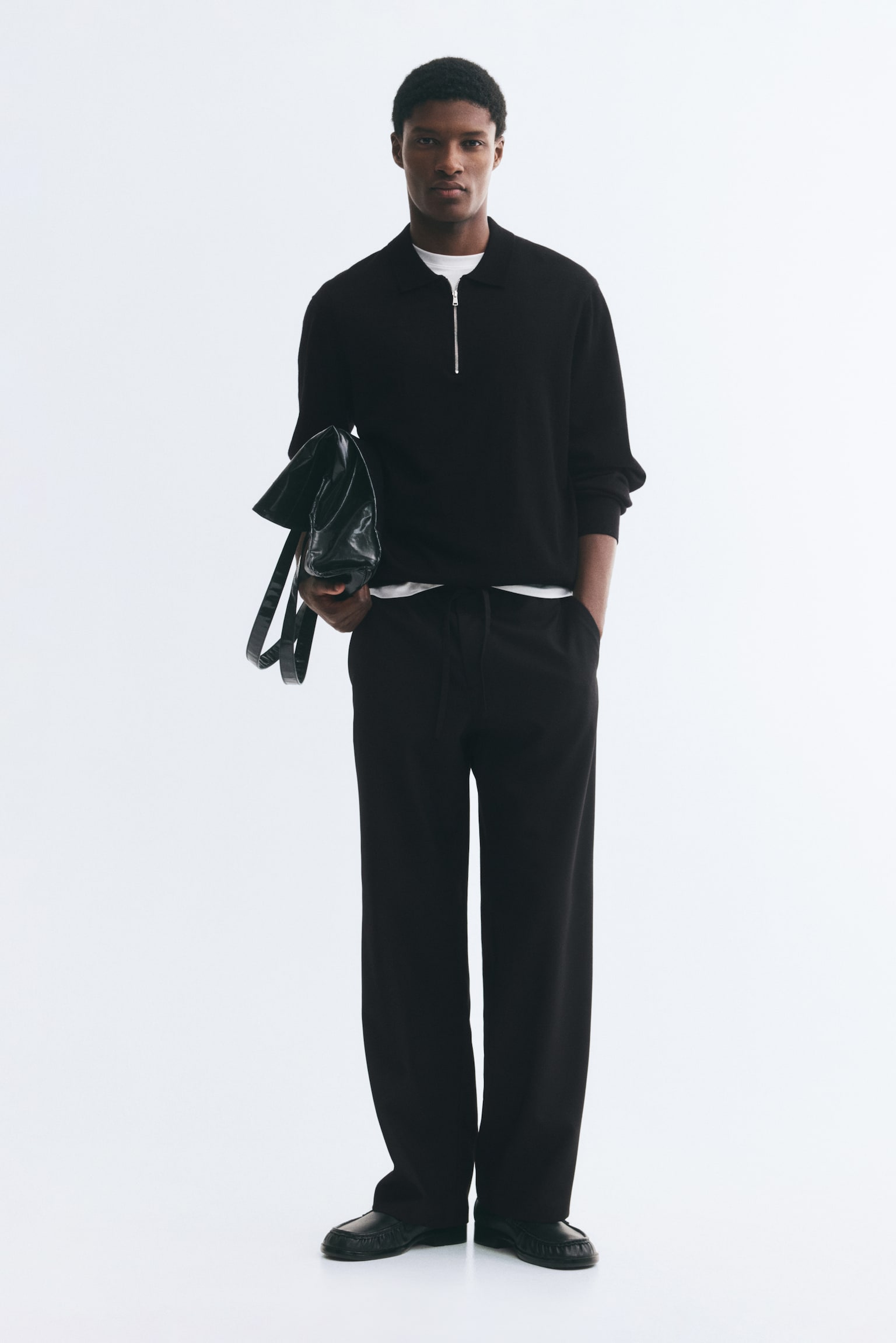 Мужские брюки H&M Relaxed Fit Trousers, цвет: Чёрный — фото 2