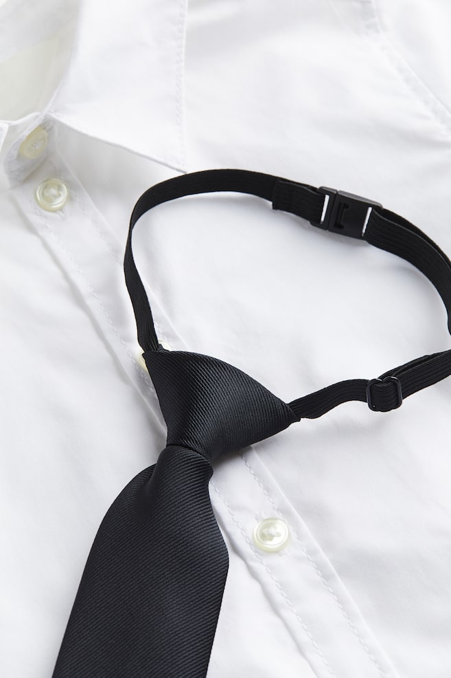 Skjorte og slips - Hvid - 3