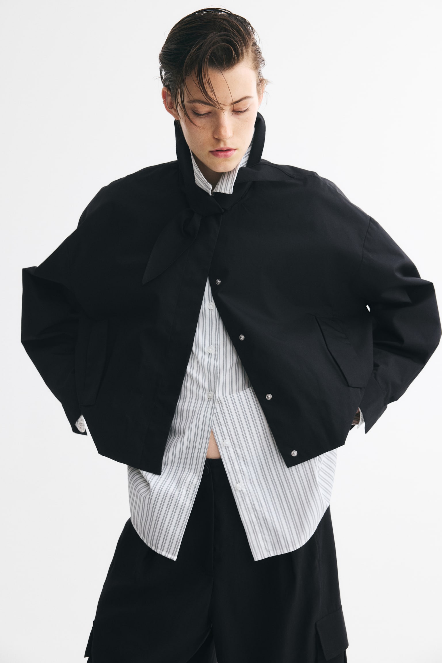 Женская куртка H&M Scarf-Collar Bubble-Hem, цвет: Чёрный — фото 3