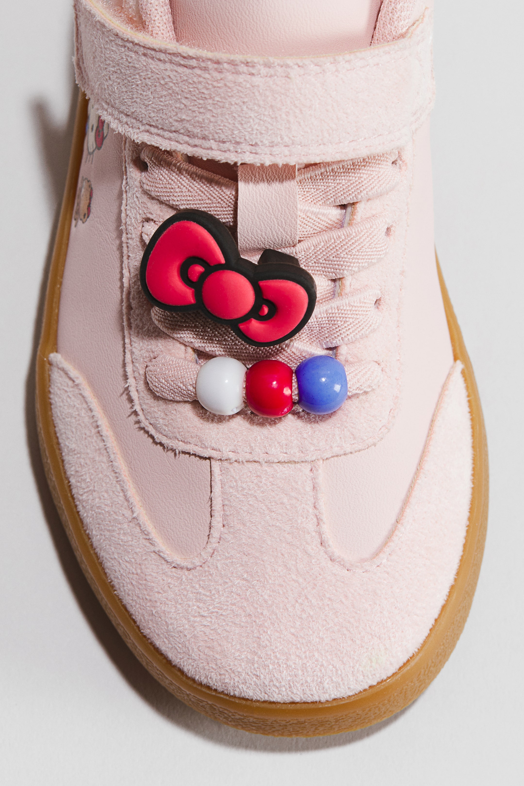 Motif-Detail Sneakers