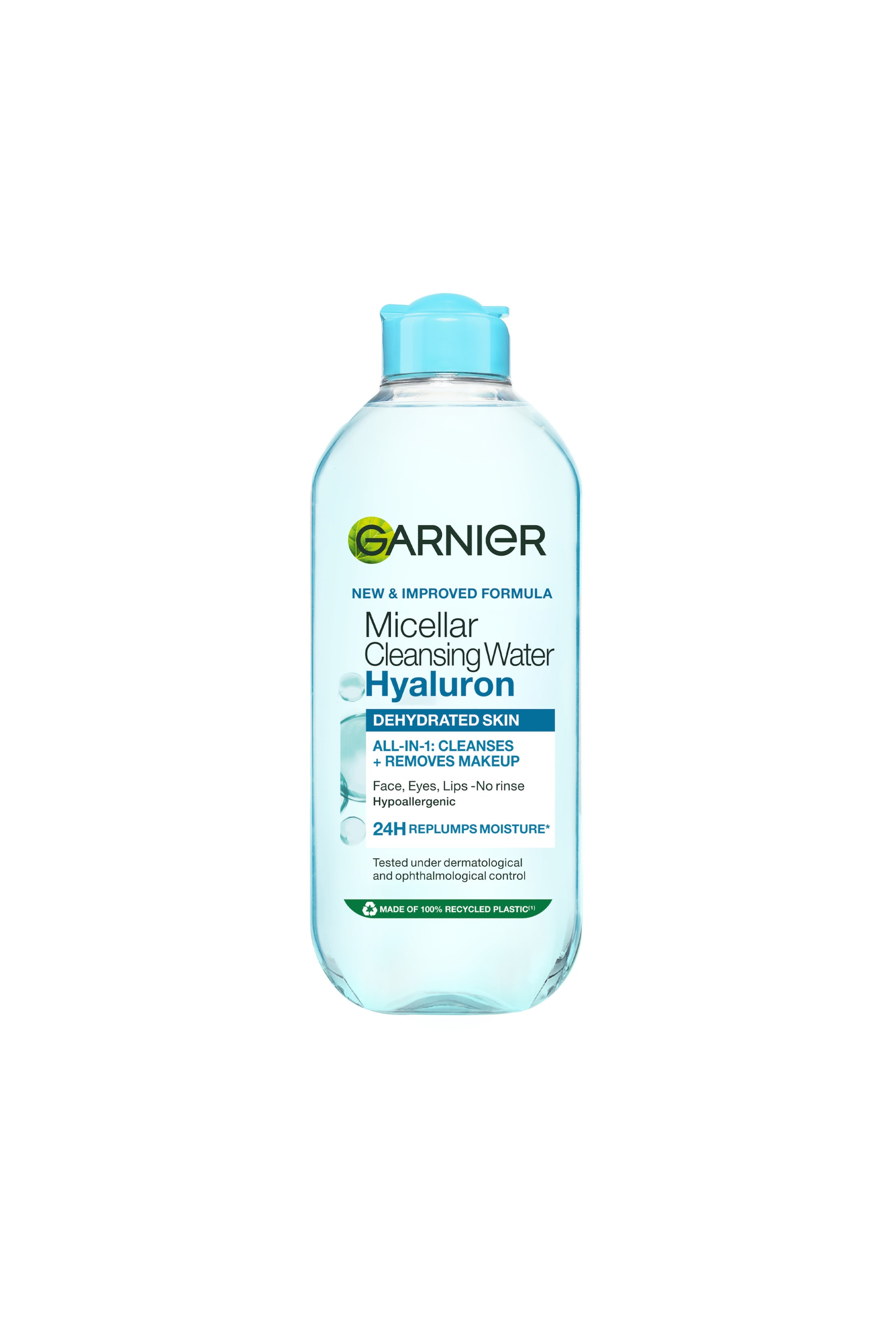 Visa större bild: En framifrån fotograferad flaska Garnier Micellar Cleansing Water Hyaluron står upprätt och visar en genomskinlig plastbehållare fylld med en ljusblå vätska. Flaskan har ett matchande ljusblått flip top-lock och en vit frontetikett med blå och svart text som beskriver produktinformationen.