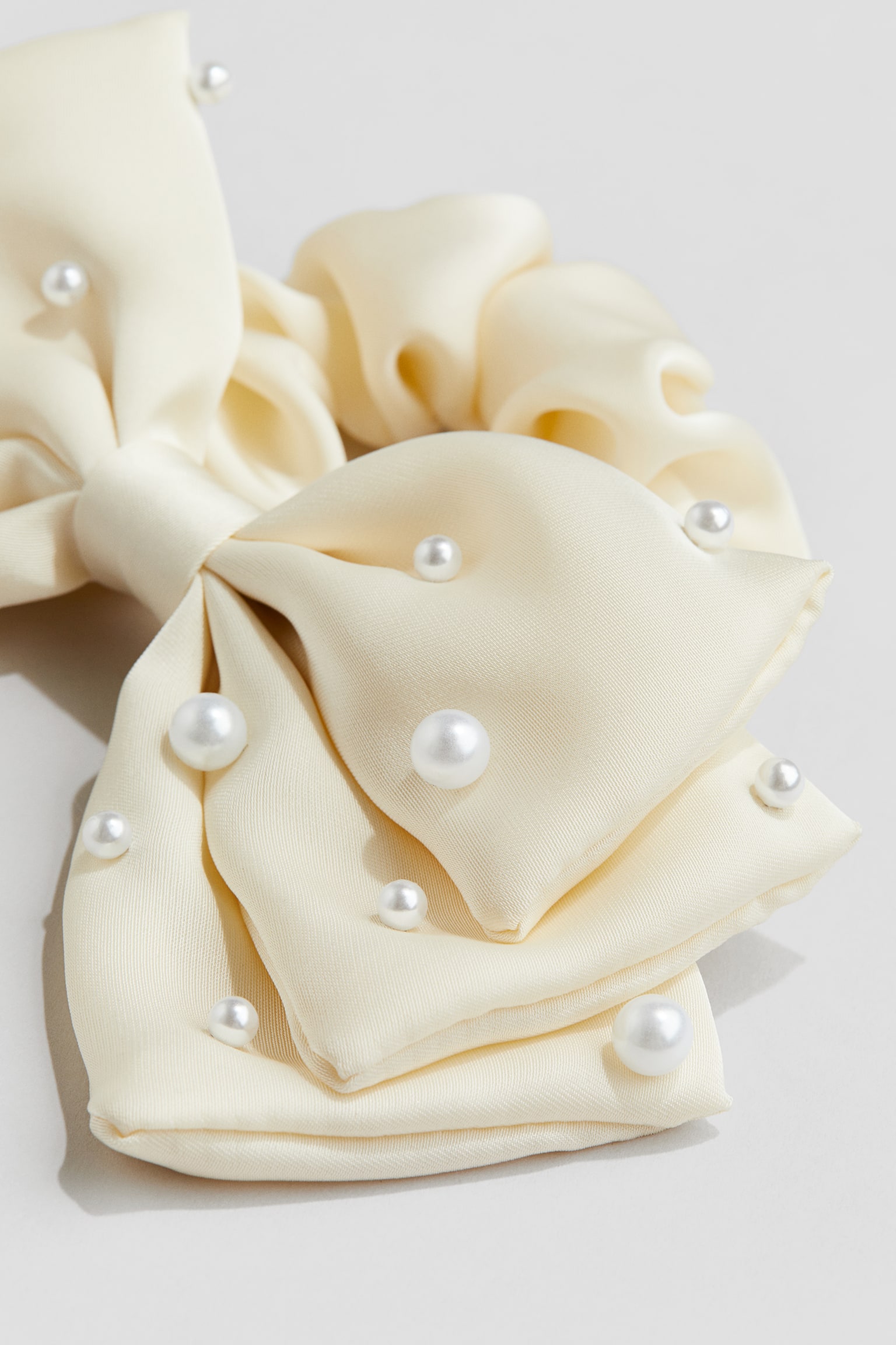 Bow scrunchie - Cream - 2