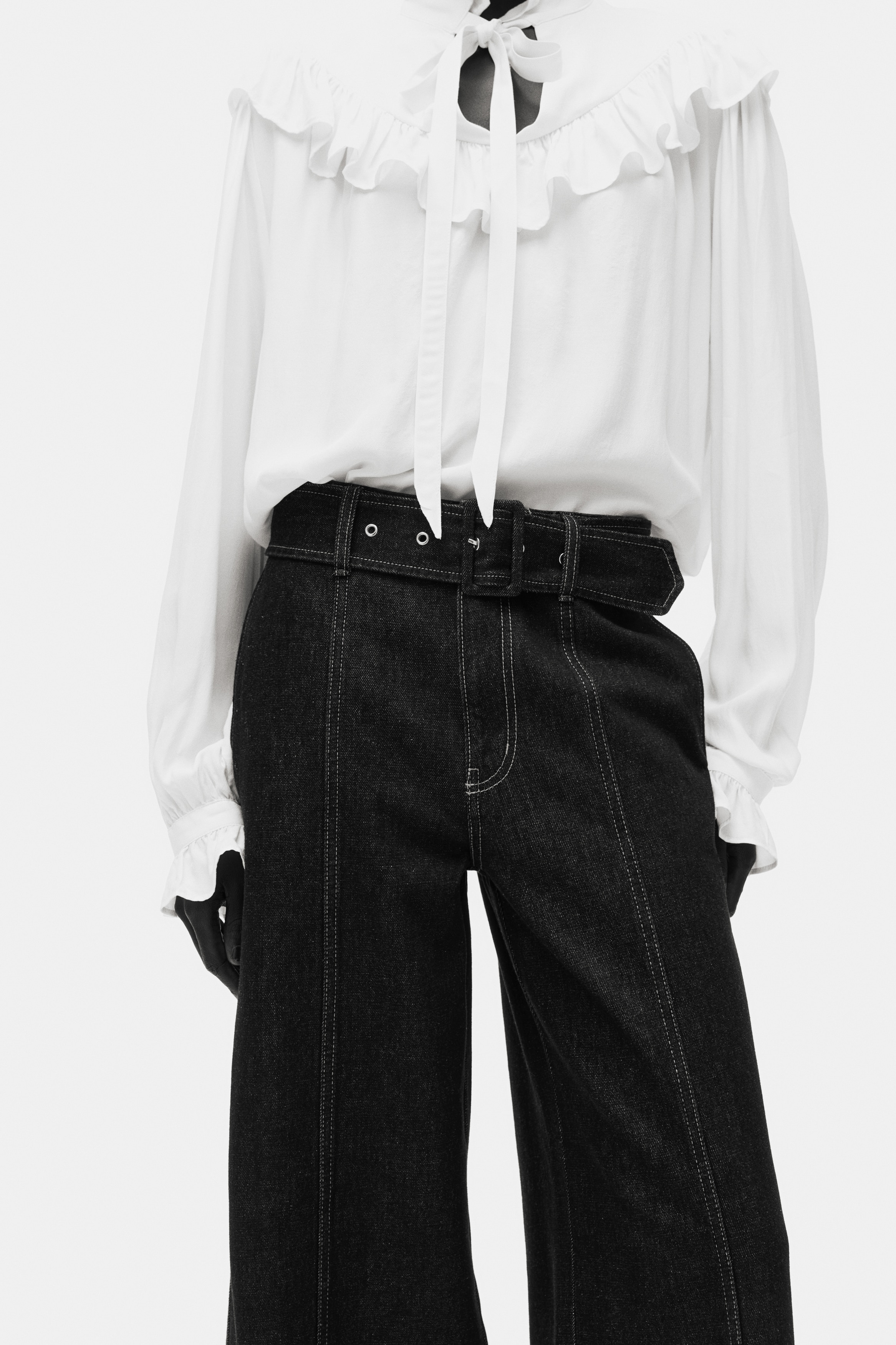 Wide High Jeans