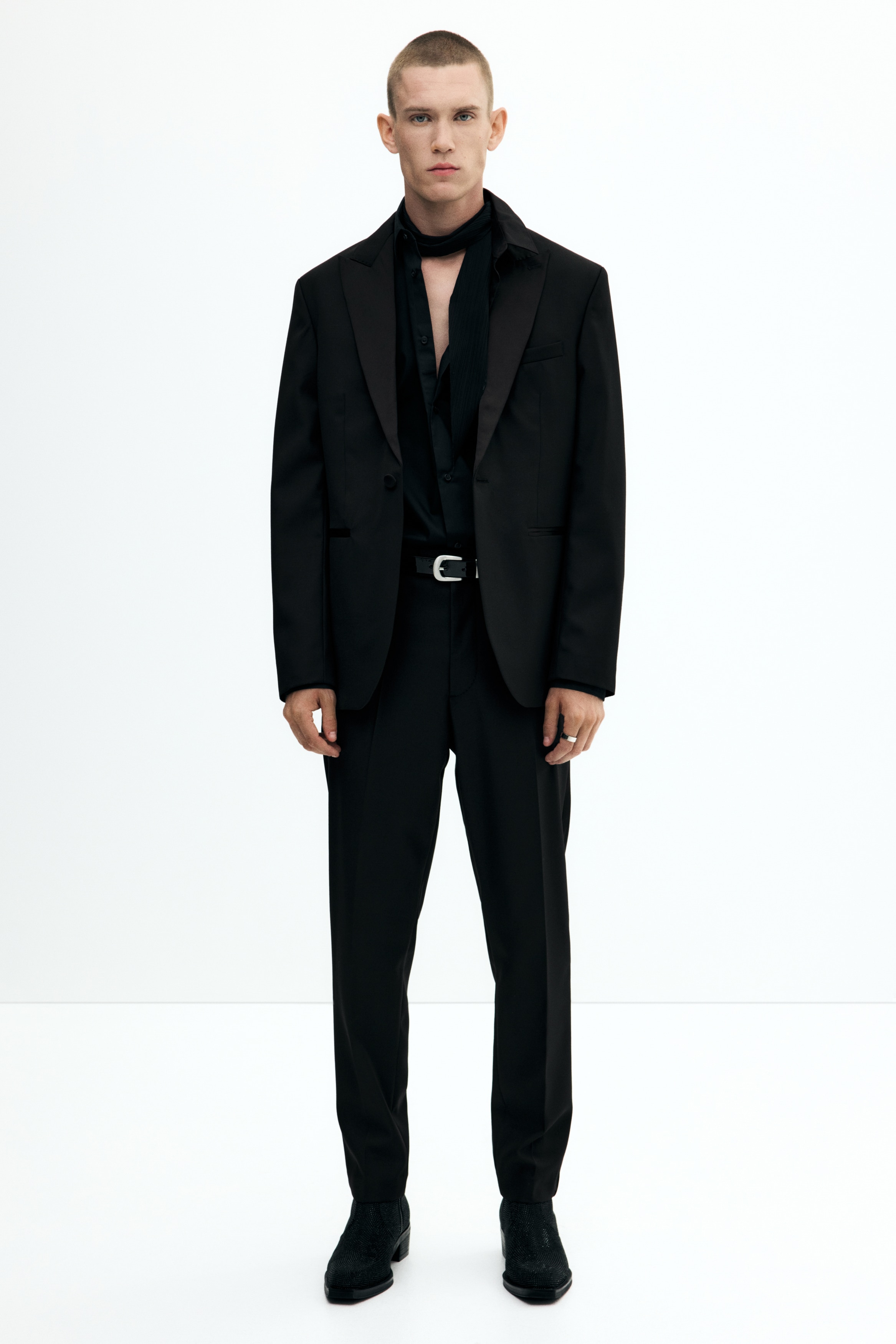 Slim Fit Wool-blend tuxedo jacket