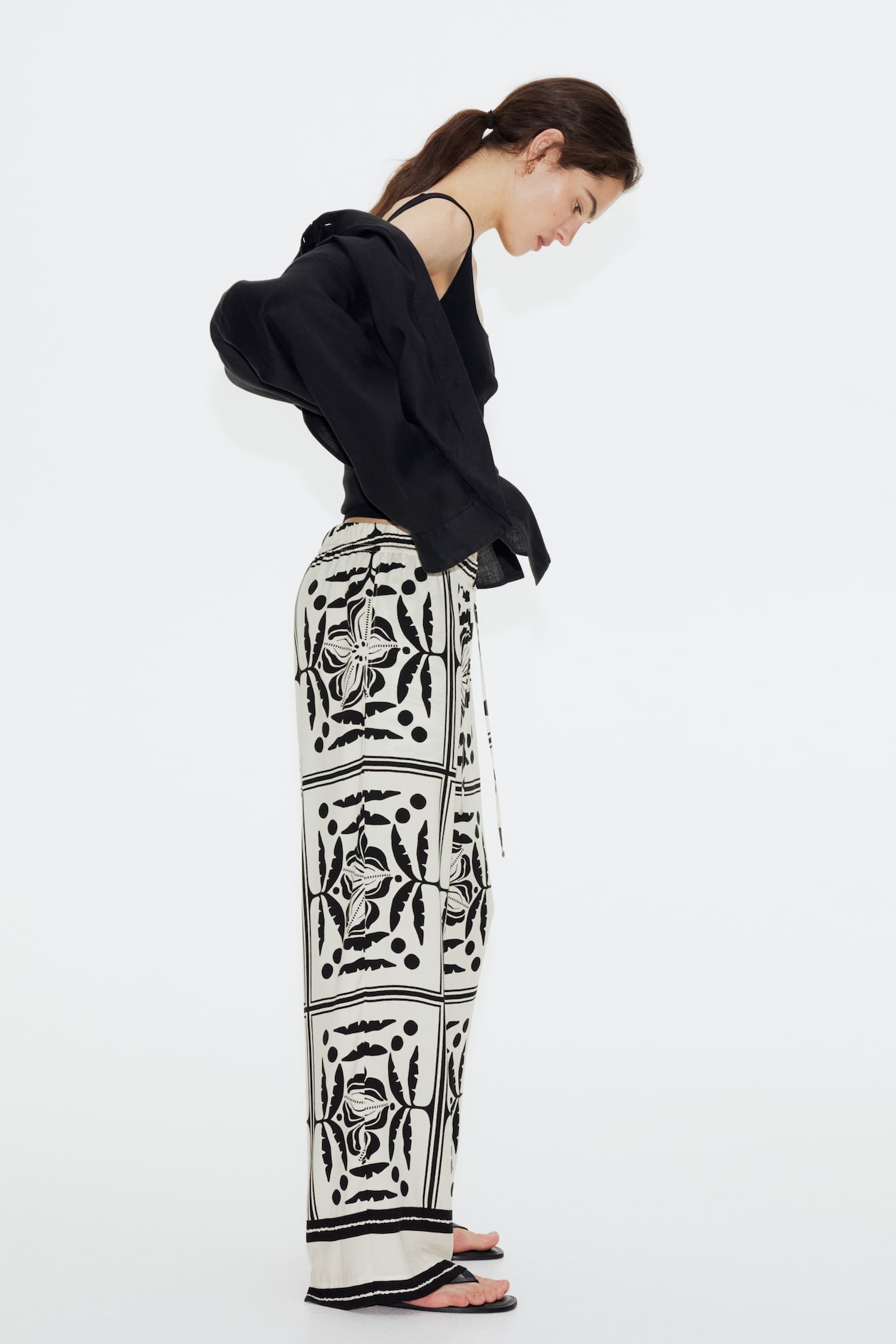 Wide-cut Pull-on Pants