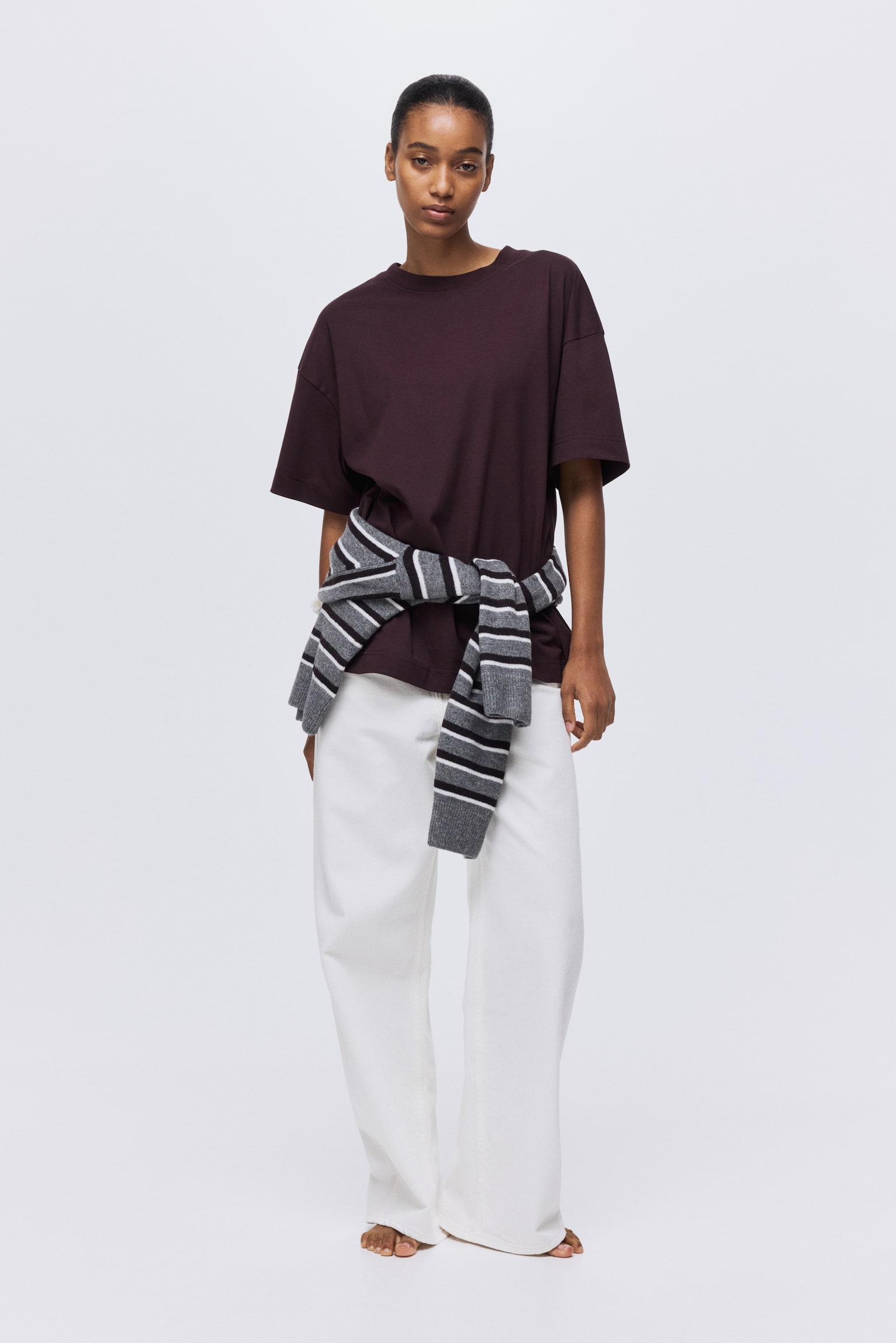 Oversized tričko - Vínová/Bílá/Černá/Šedý melír/Námořnická modř/Tmavě zelená khaki/Tlumená hnědá/Bílá/tmavě hnědé proužky - 4