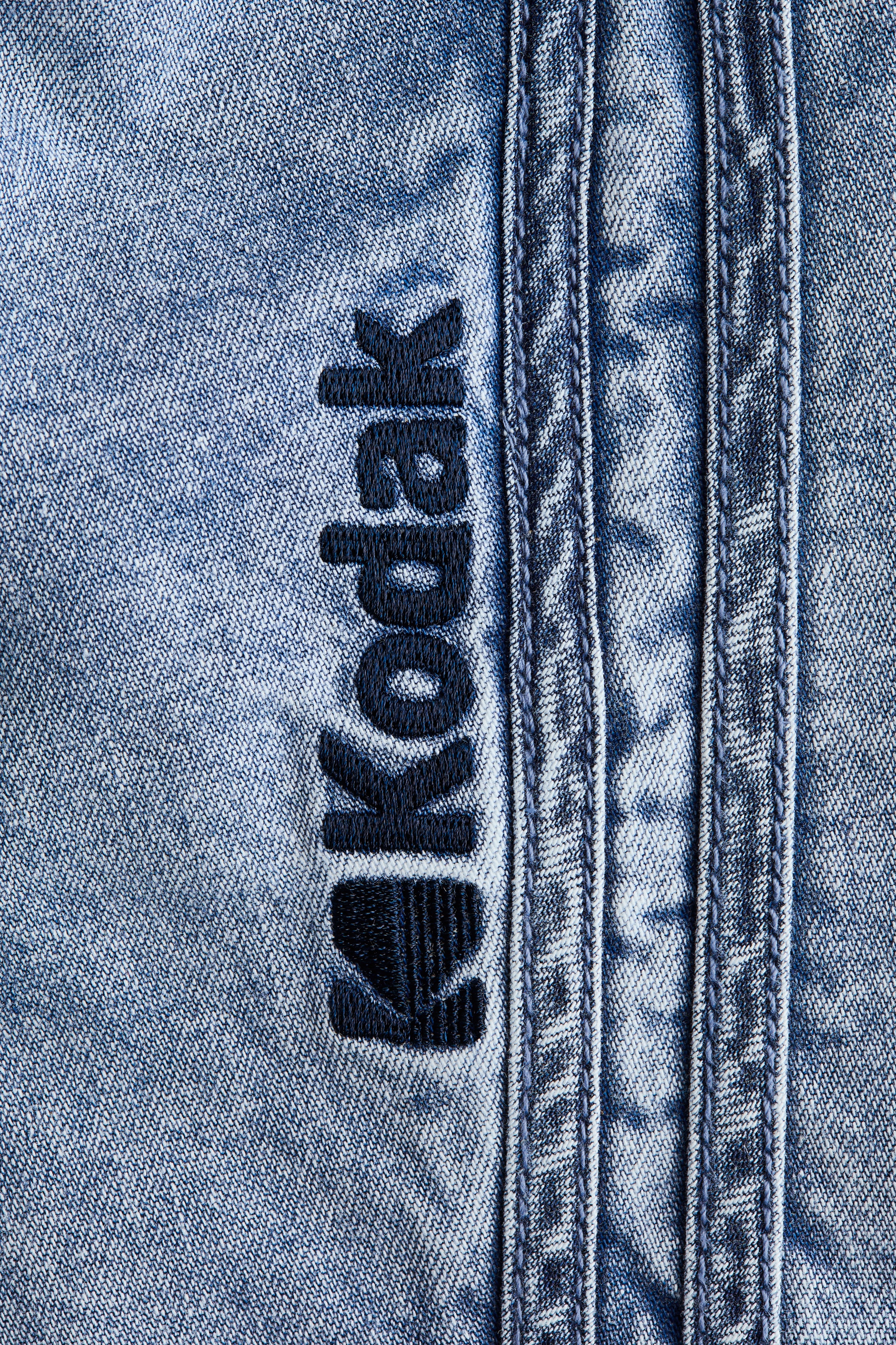 刺繍ディテール デニムショートパンツ - ライトデニムブルー／Kodak