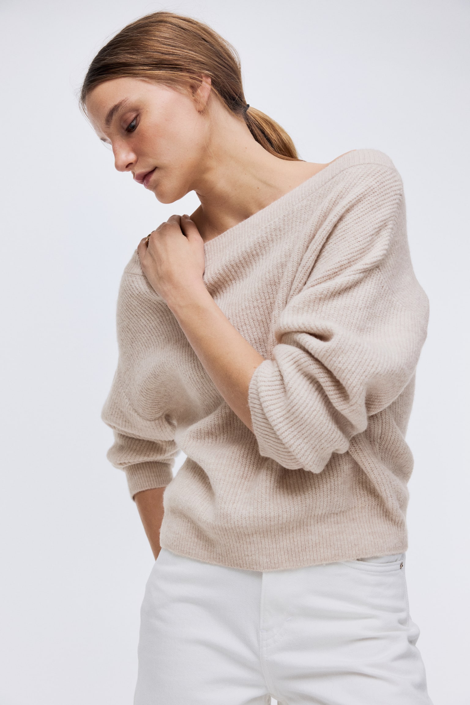 Oversized boat-neck jumper - Light beige marl/Dark brown/Light blue/Light peach pink - 4