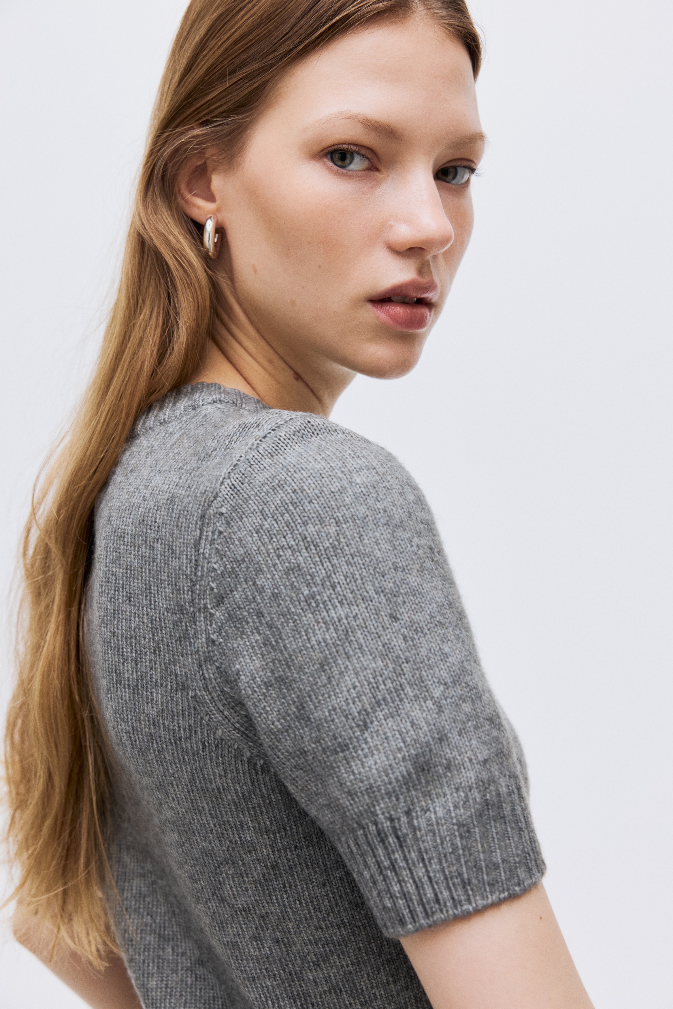 Short-sleeved jumper