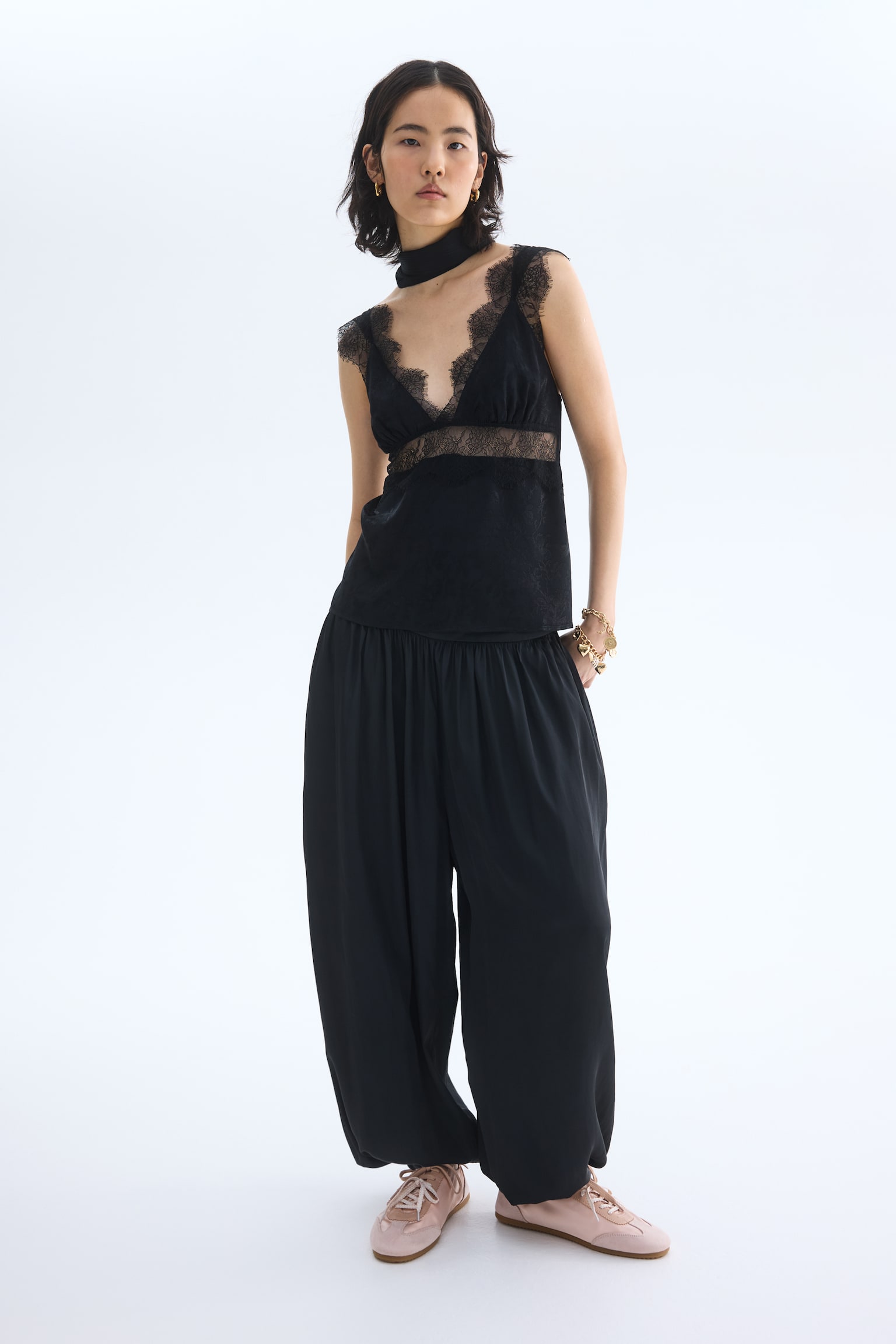 Lace-detail top - Black - 2