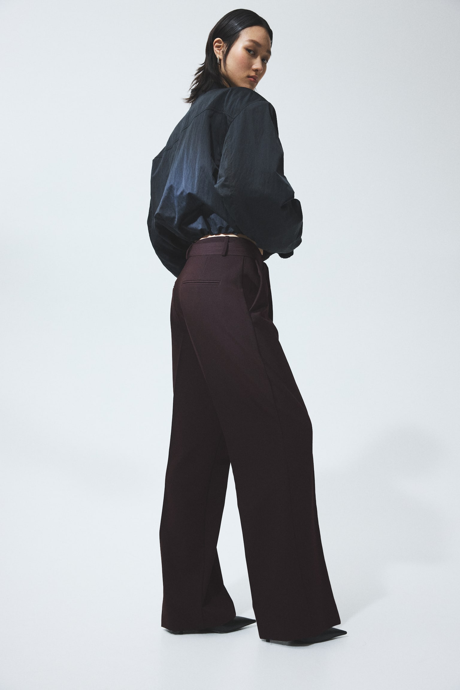 Pantaloni eleganti con cintura - Marrone scuro/Beige - 7