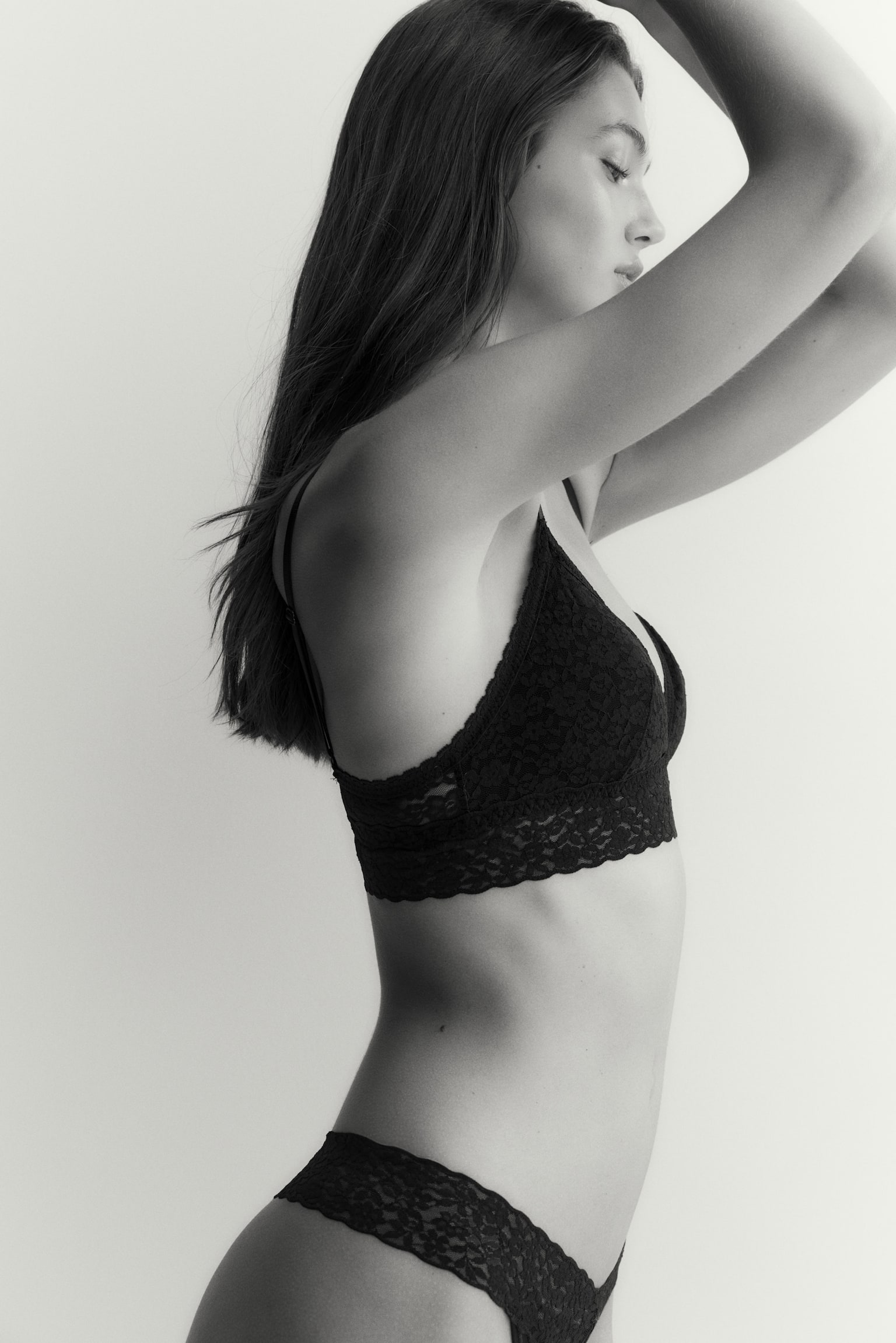 מארז 3 תחתוני חוטיני מתחרה וכותנה - שחור - 4