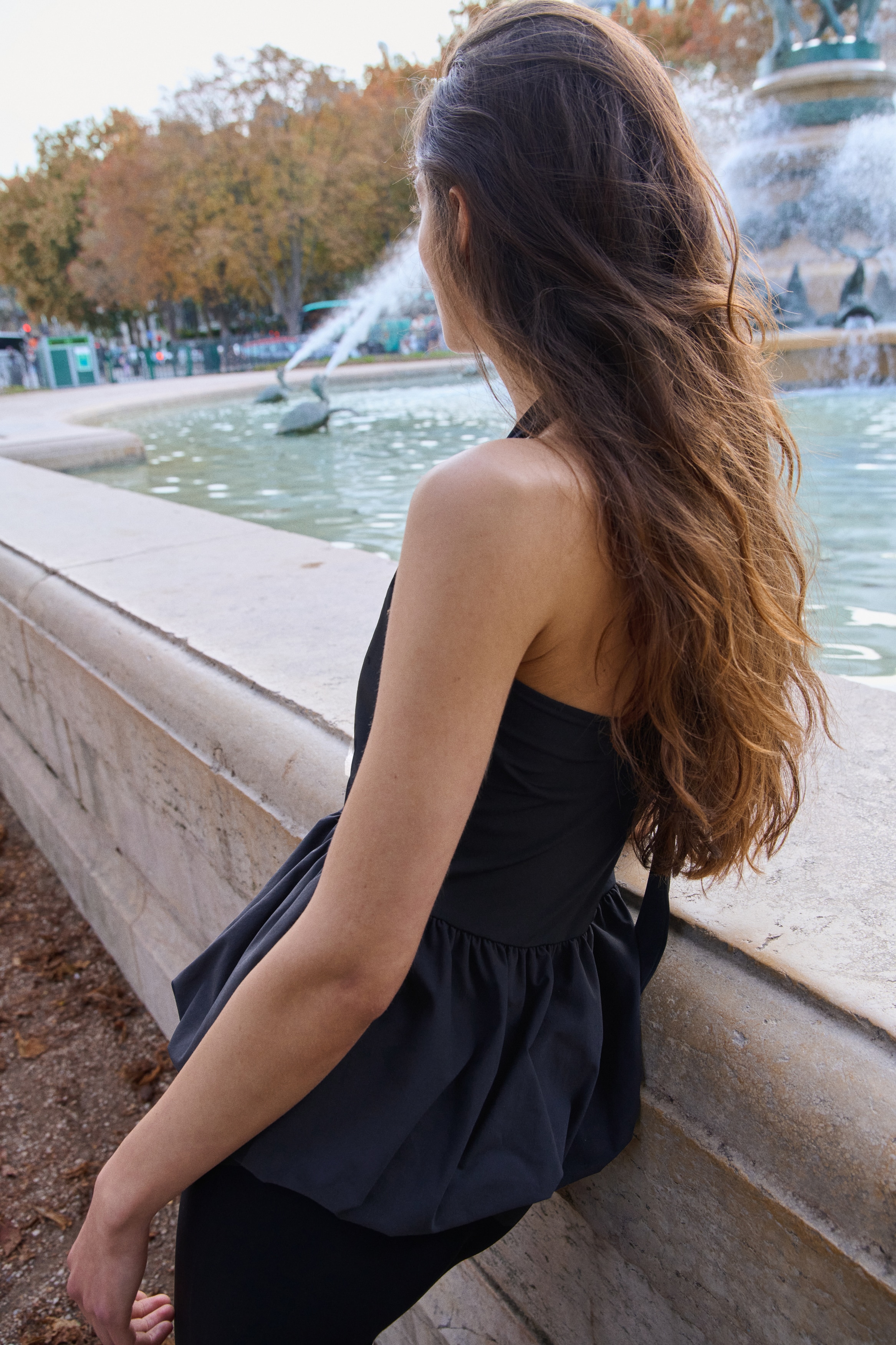 Na＋‪H黒の長袖フロントバックルトップス 長袖 ミッドネック パフォーマンス Tシャツ MASTERMIND WORLD