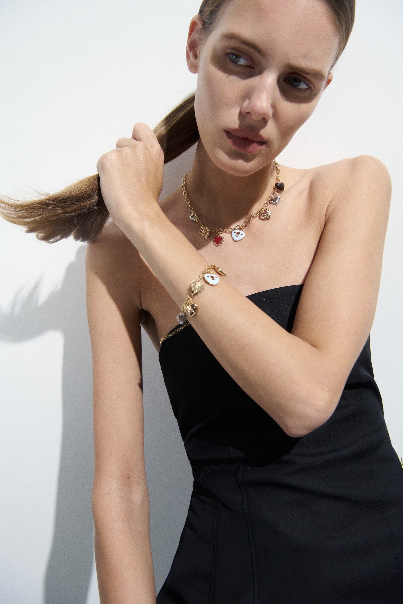 Riipusrannekoru - Kullanvärinen - 5