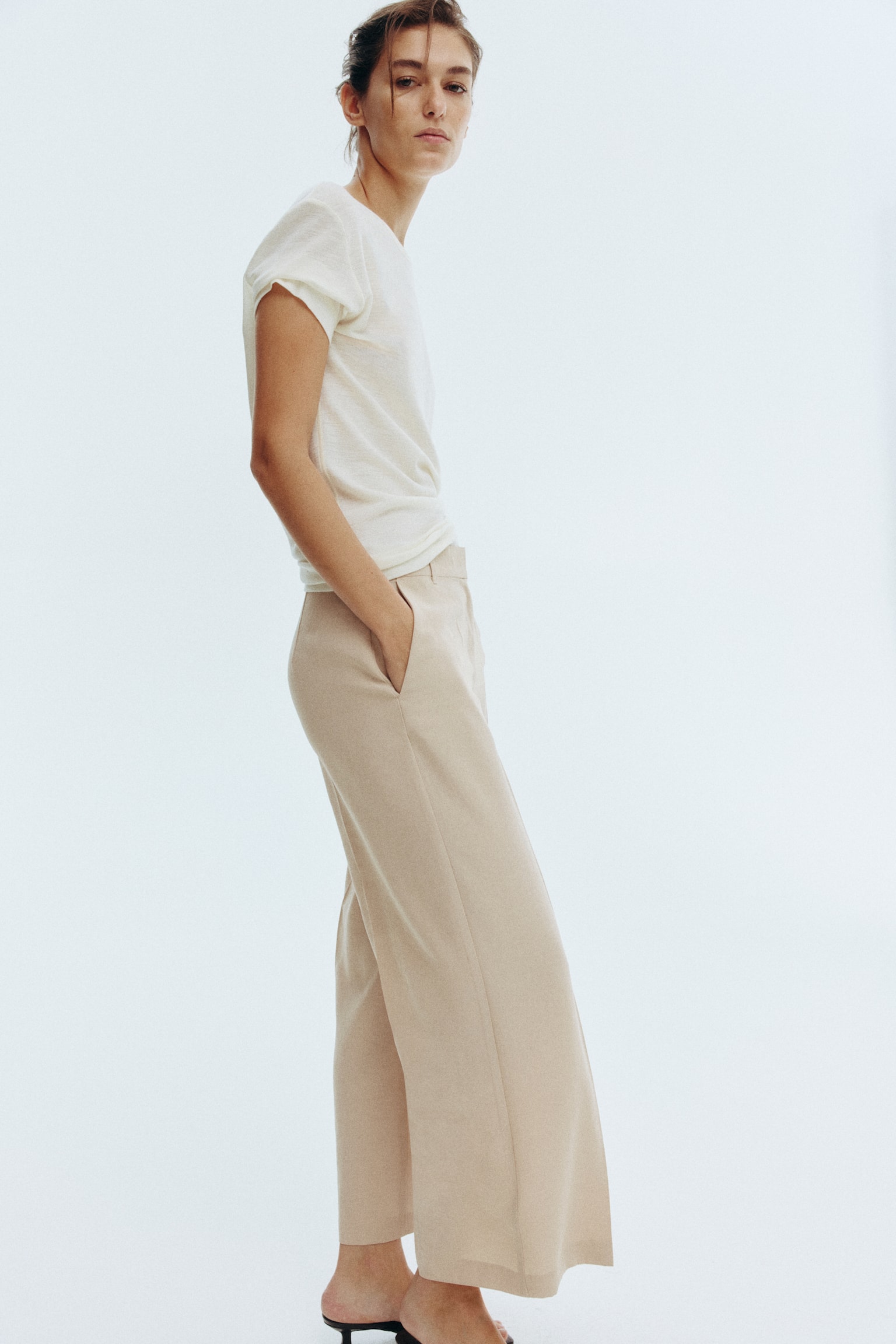 Wide ankle-length trousers - Light beige/Dark brown/Black - 6