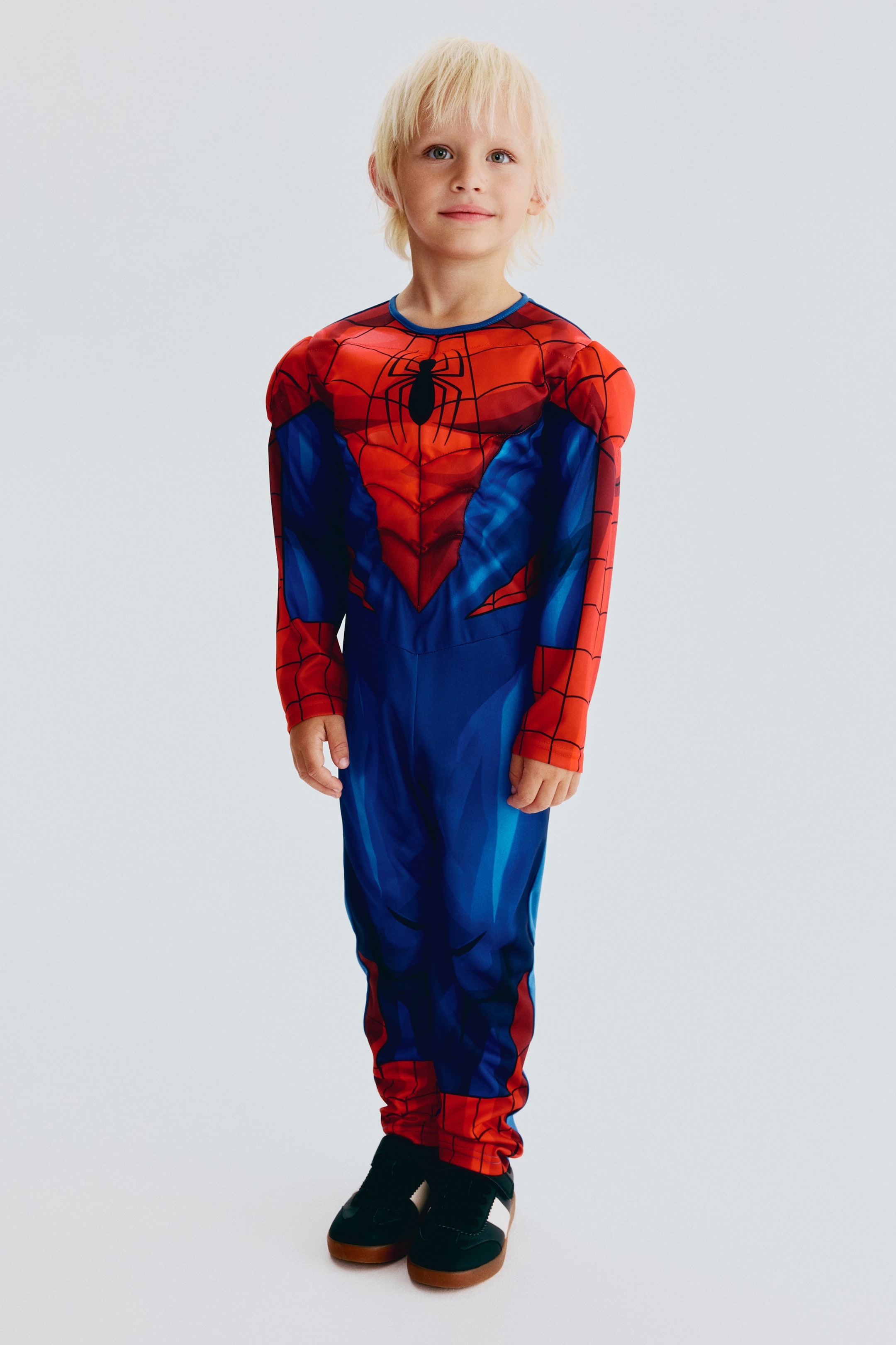 Costume