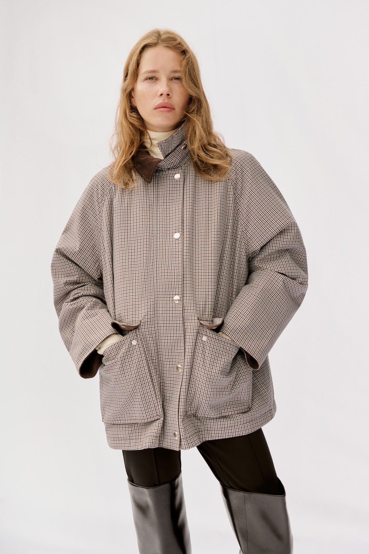 Jacket with Corduroy Collar - image 4
