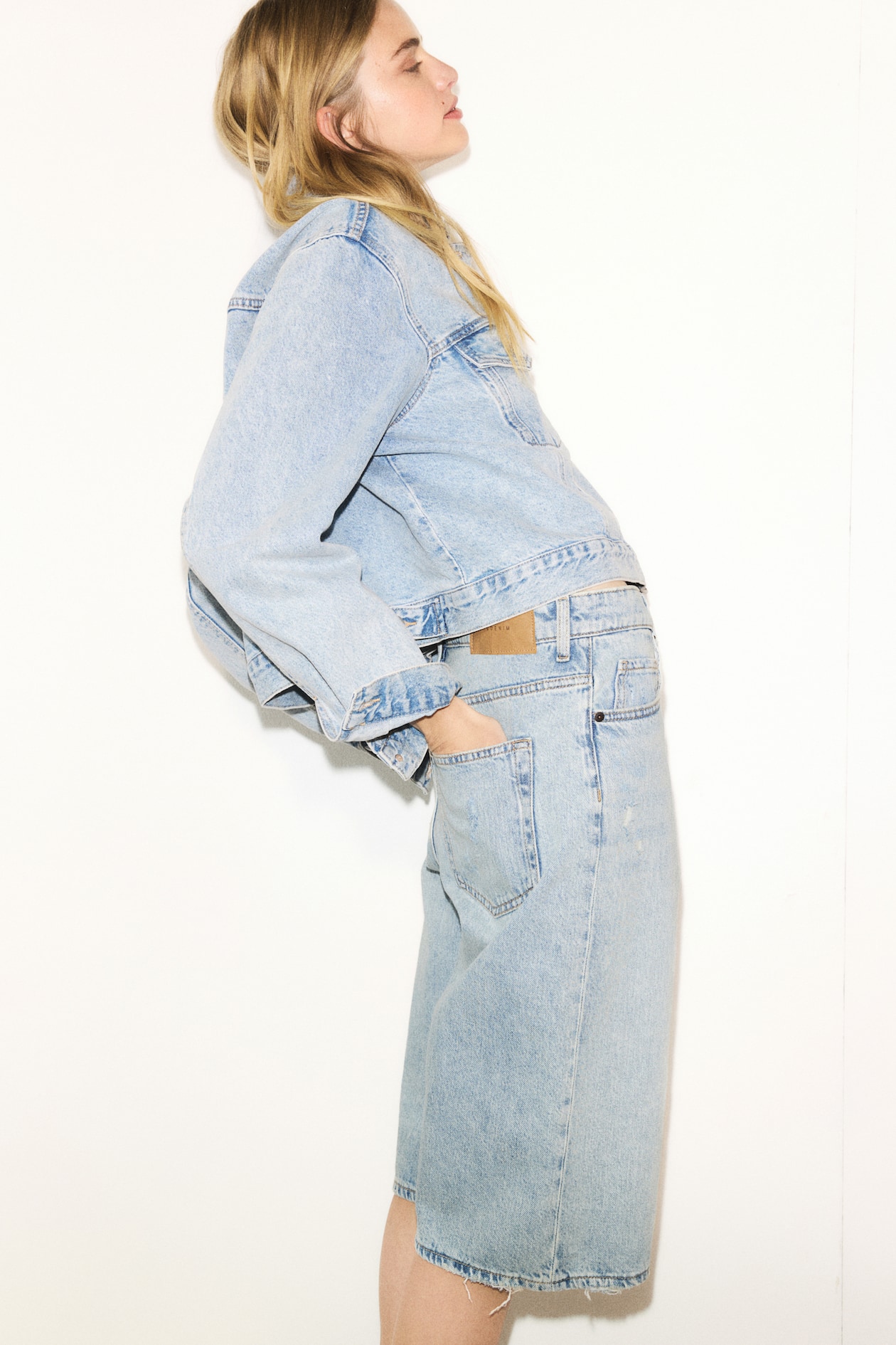 High-Waist Knee-Length Denim Shorts Ladies H&M US H&M