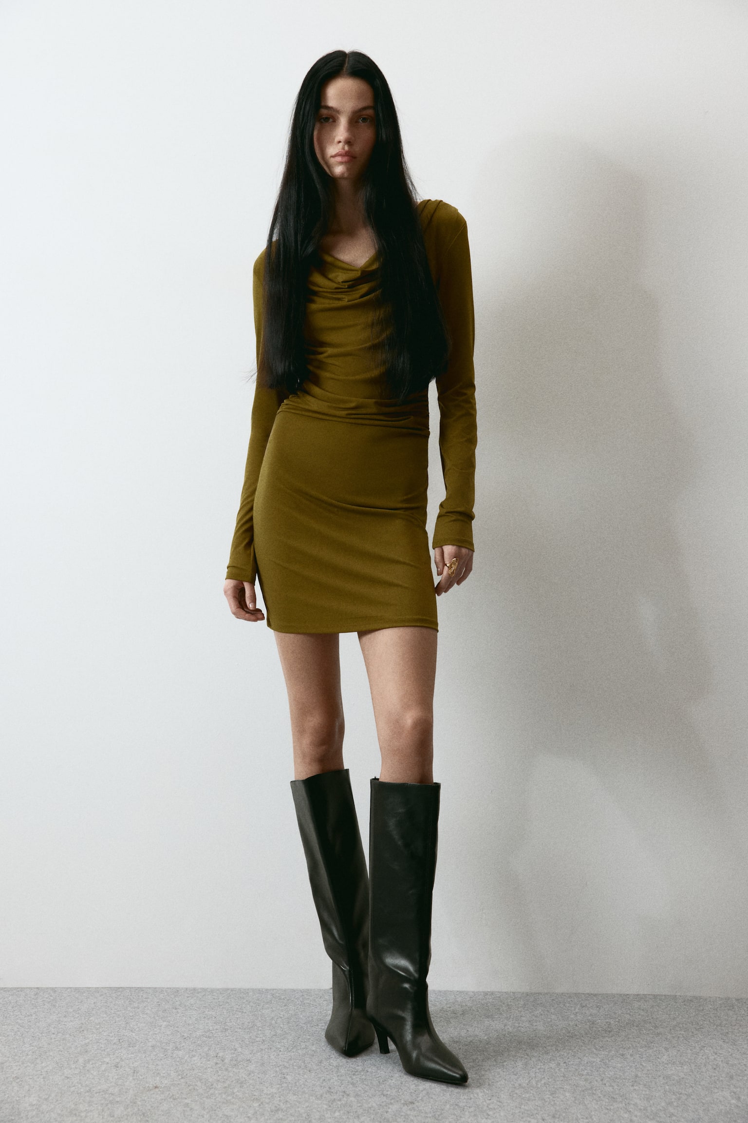 Cowl-neck jersey dress - Golden olive - 1