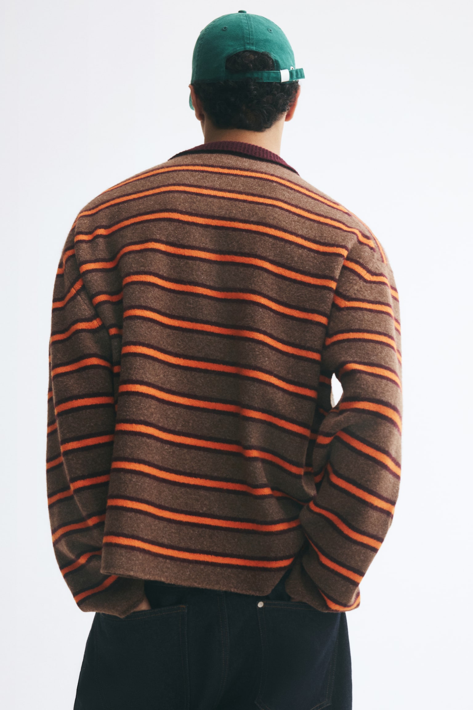Мужской свитер H&M Relaxed-Fit Polo, цвет: Серо-коричневый / Полосатый — фото 6