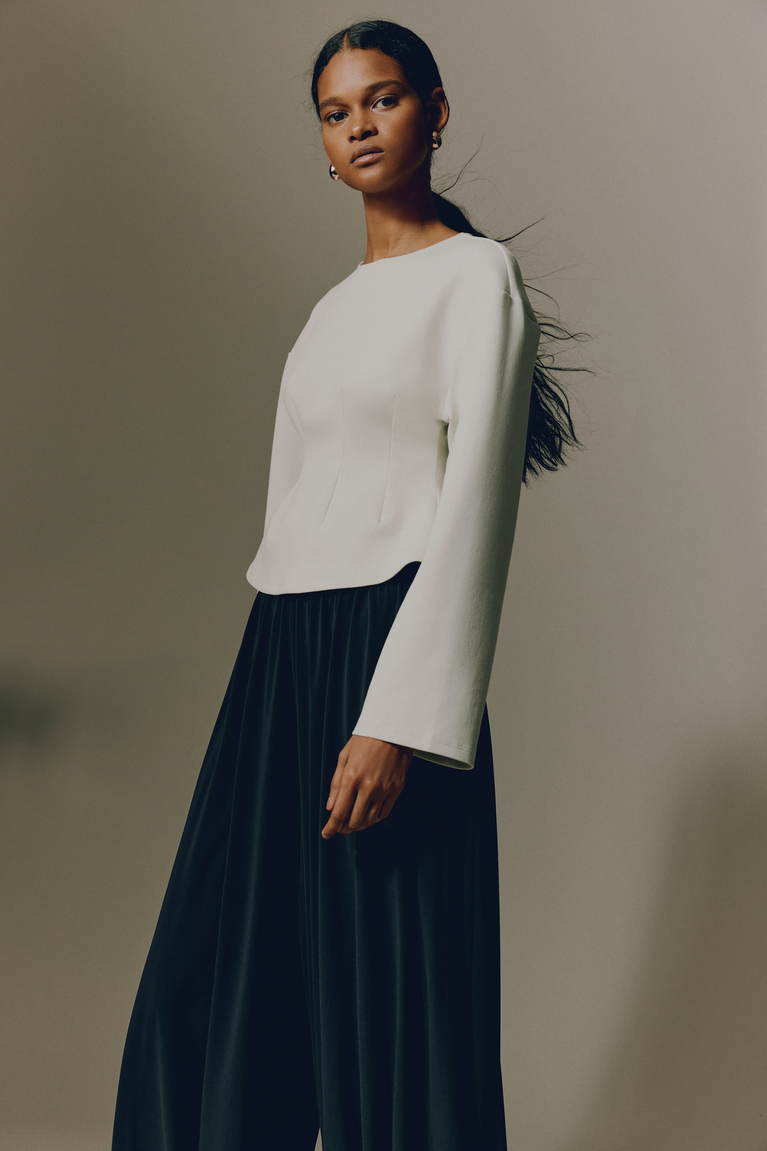 Waisted interlock top - Light beige/Dark khaki green/Black - 5