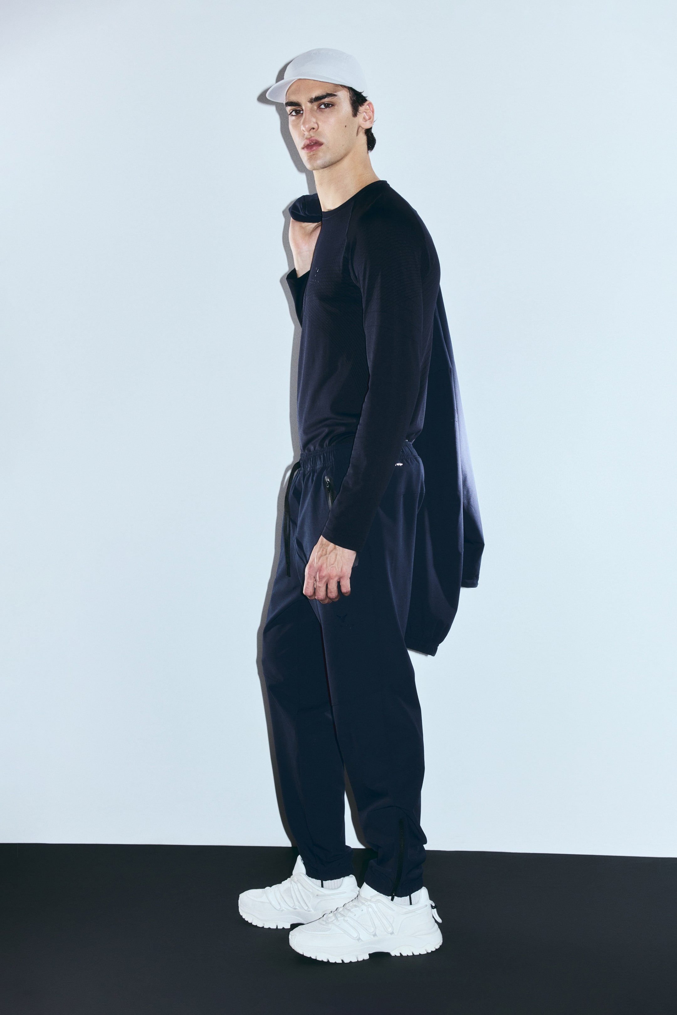 Zobrazit větší obrázek: Sportovní kalhoty DryMove™ - Námořnická modř/Move Zlatan - MUŽI | H&M CZ 1