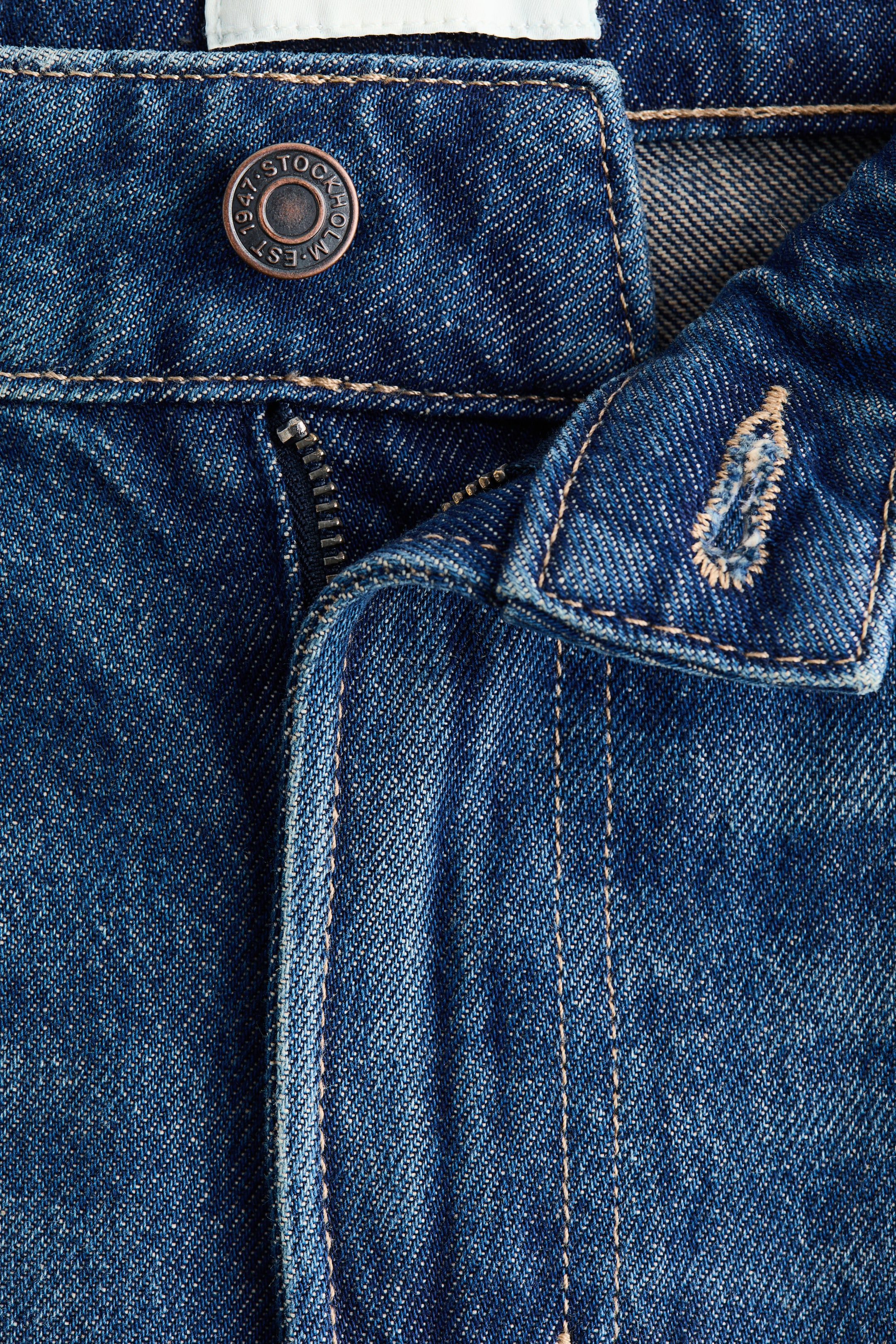 Barrel-Leg Regular-Waist Jeans