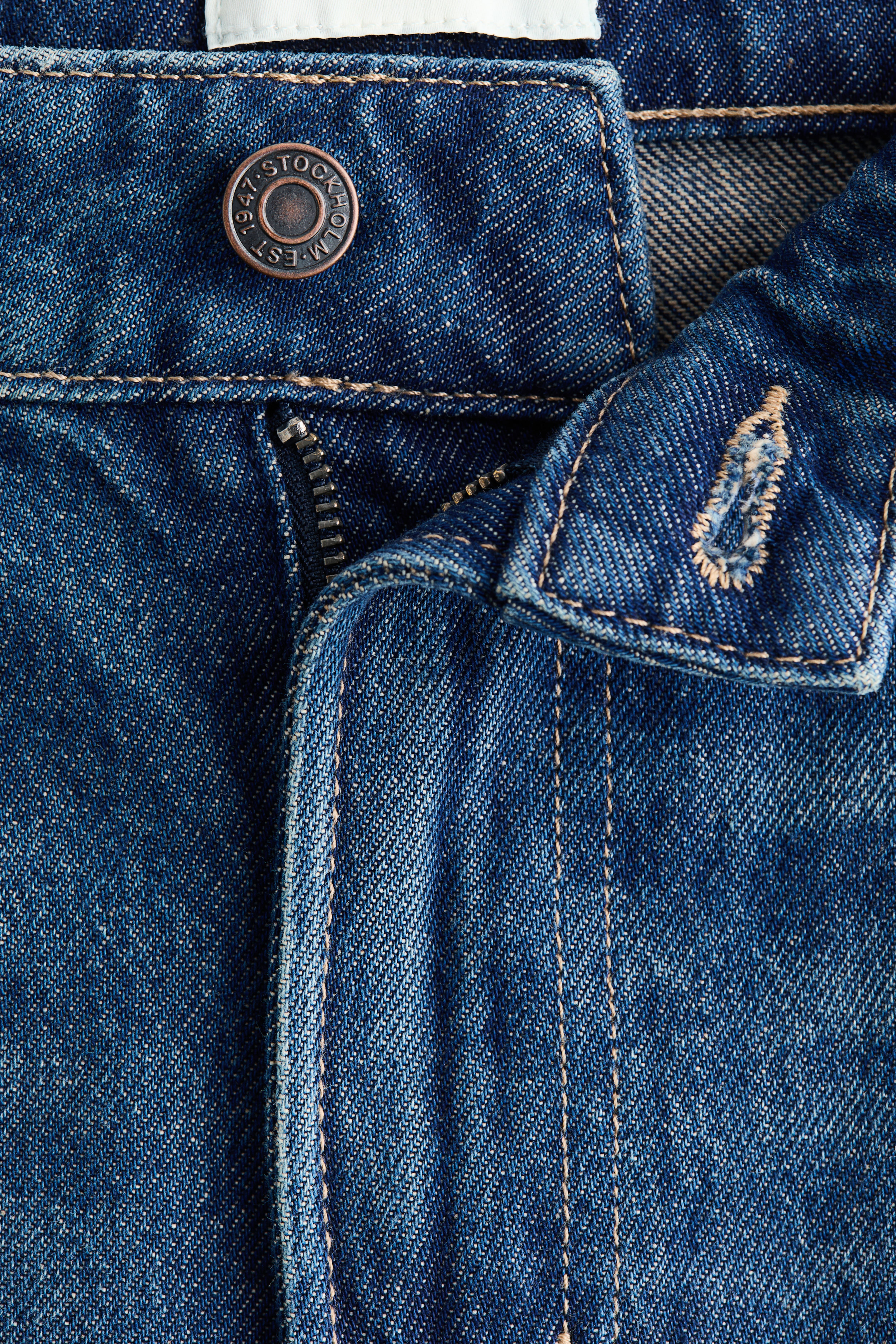 Barrel-Leg Regular-Waist Jeans
