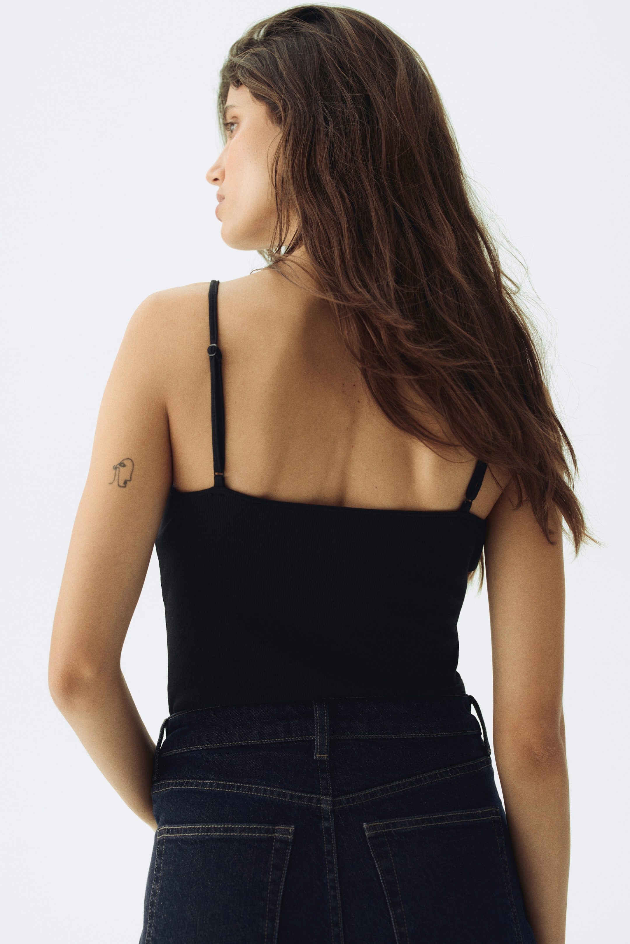 Ampliar la imagen: MAMA Top de lactancia de tirantes - Negro - Ladies | H&M MX 4