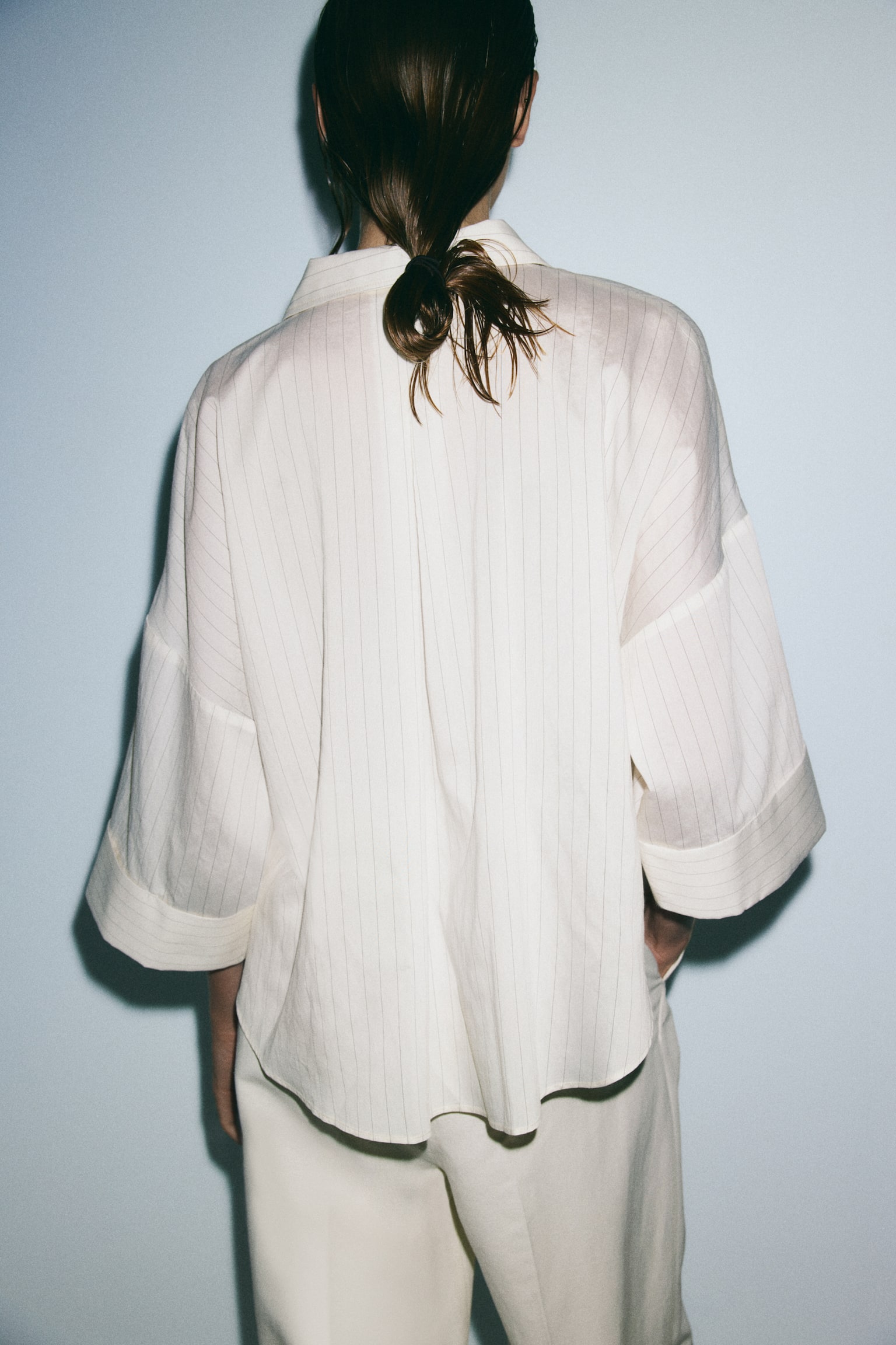 Женская рубашка H&M Oversized Viscose-Blend, цвет: Кремовый — фото 5