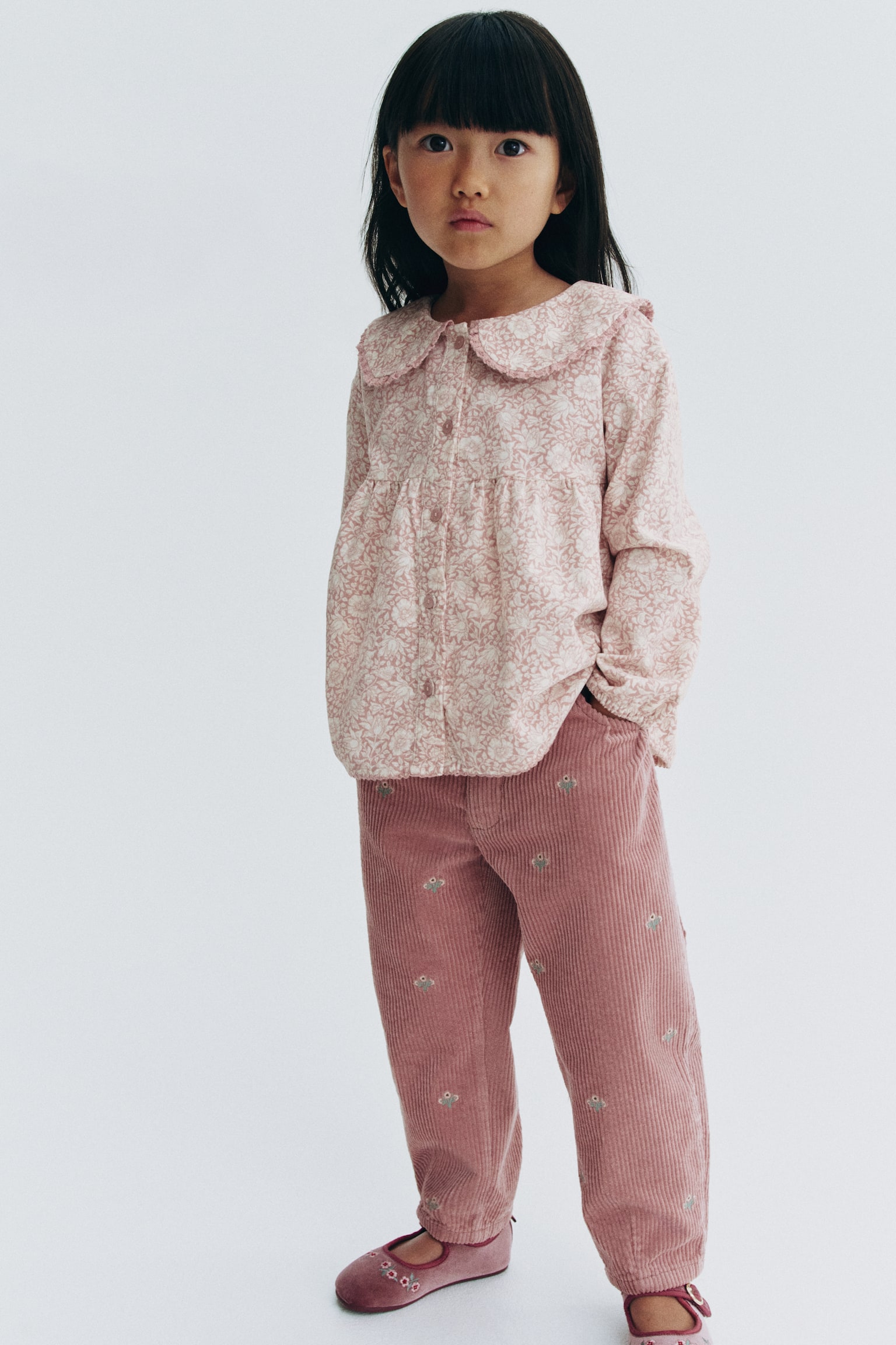 Детские брюки H&M Embroidered-Detail Corduroy, цвет: Пыльный розовый — фото 2