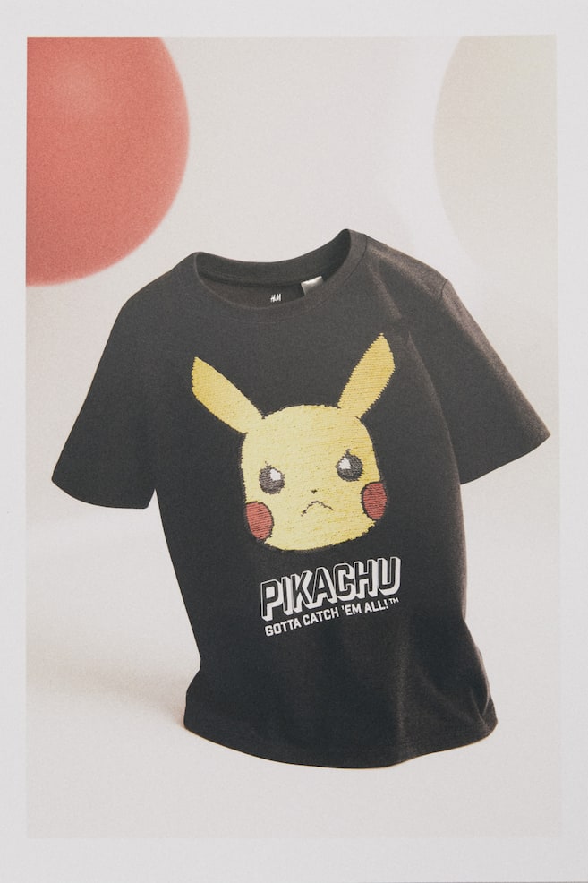 T-shirt con paillettes reversibili - Nero/Pokémon - 1