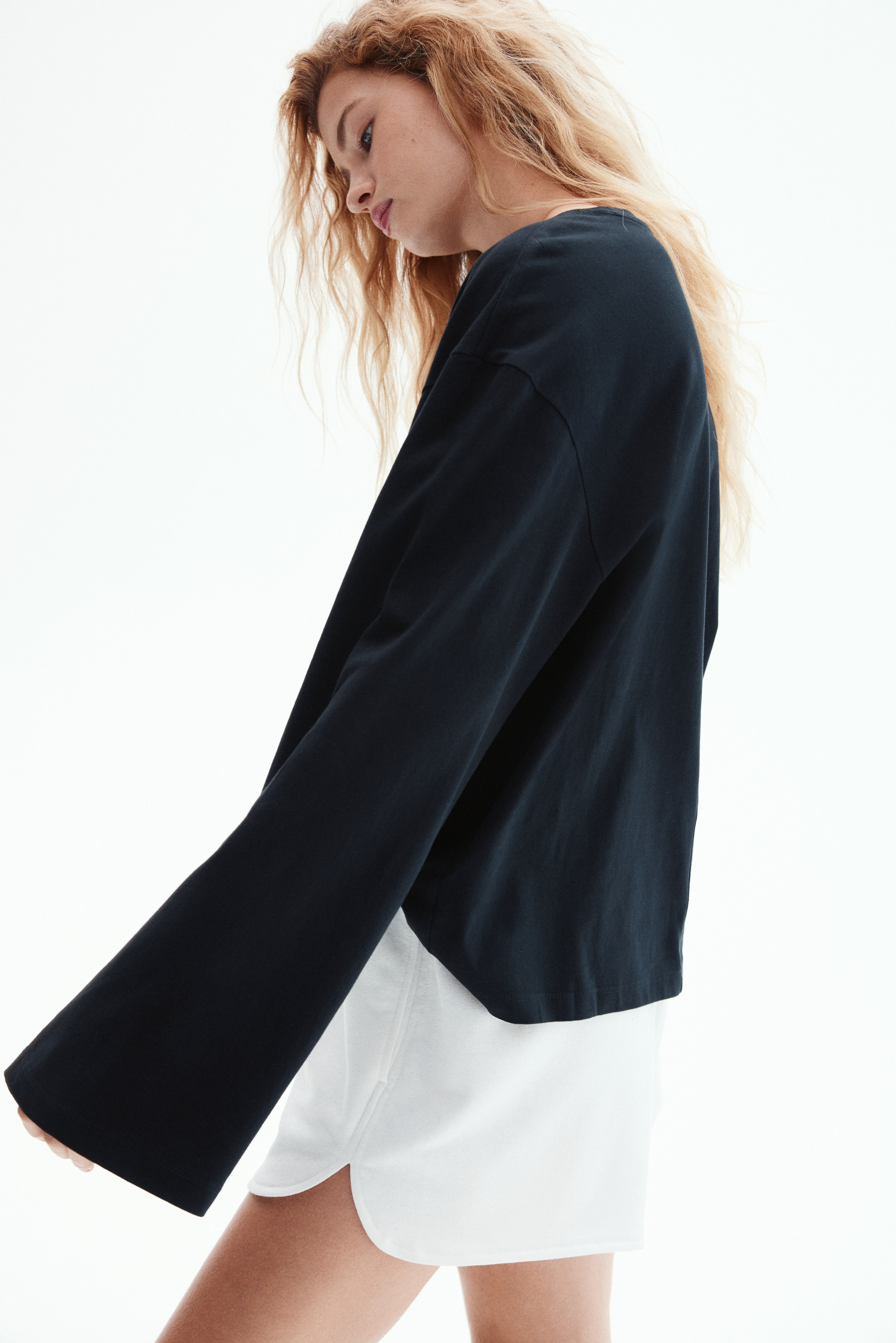 Long-sleeved cotton top