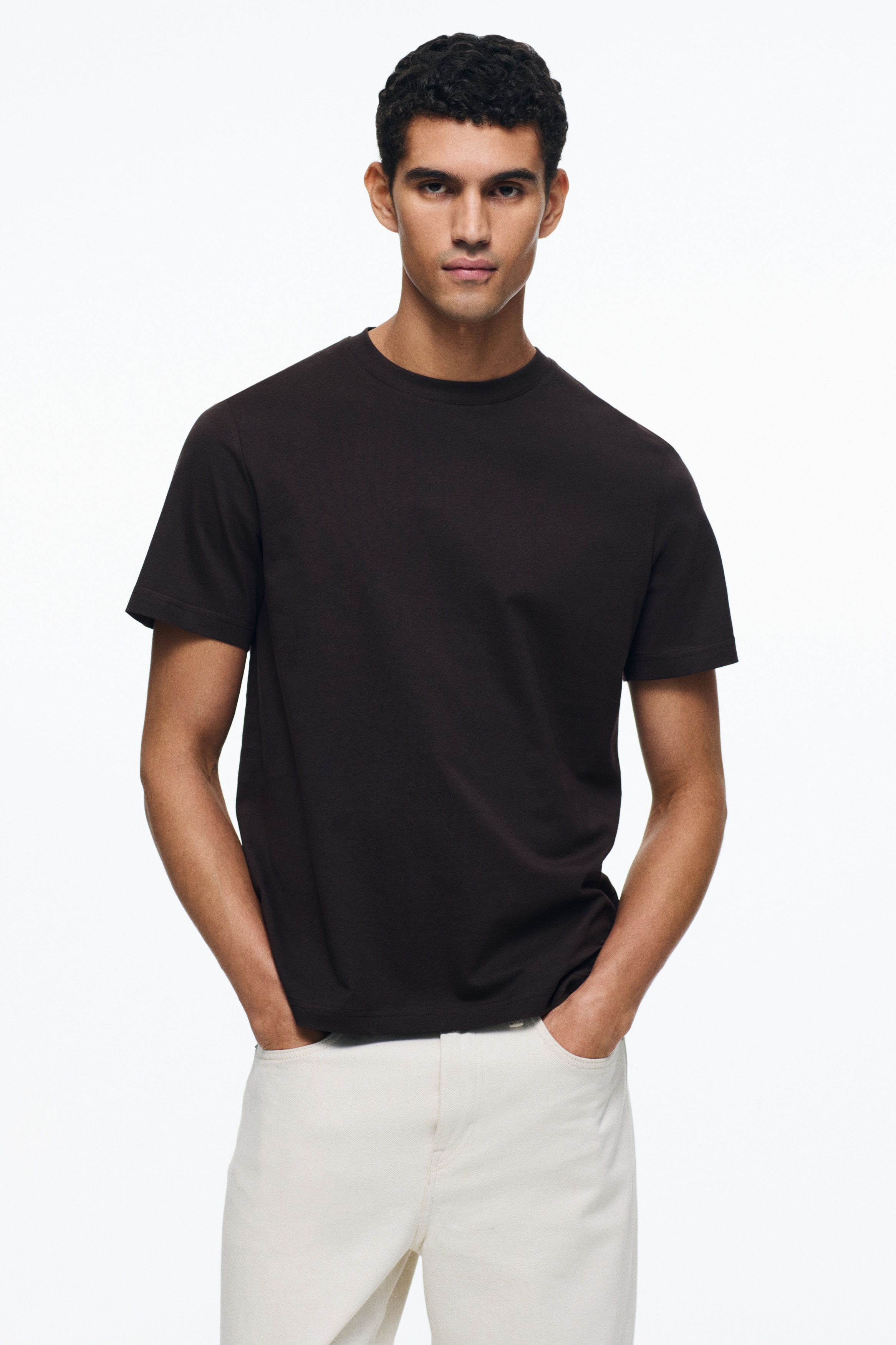 T-shirt Regular Fit - Καφέ/Μαύρο/Λευκό/Ναυτικό μπλε/Σκούρο γκρι/Δαμασκηνί/Κυπαρισσί/Χακί/Γκρι μελανζέ/Πράσινο/Σκούρο γαλαζοπράσινο/Μπεζ/Pink/Γαλάζιο/Ανοιχτό μπεζ