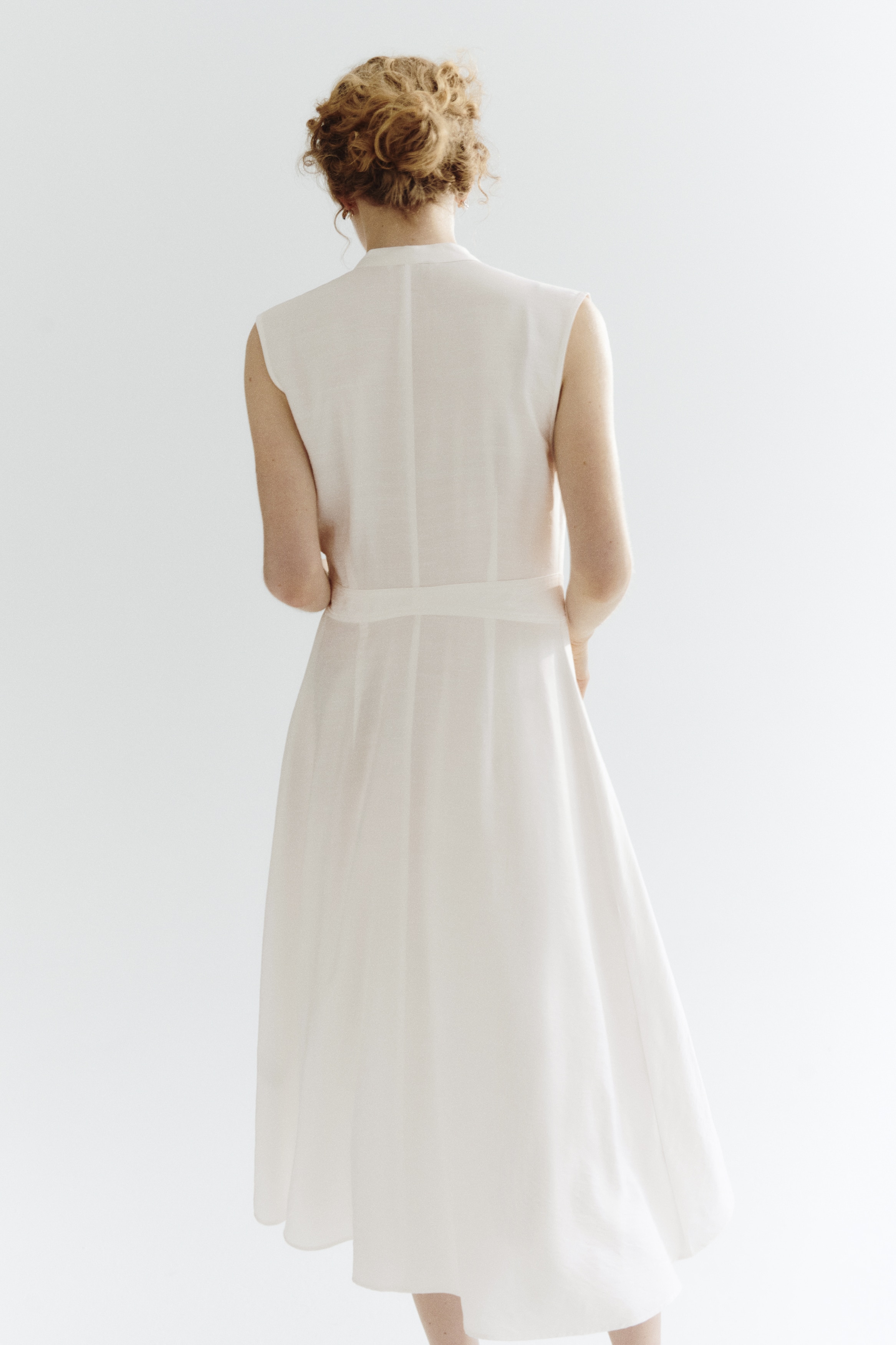 h&m tie belt dress cream Women's Cream/Floral Tie-belt crpe dress
