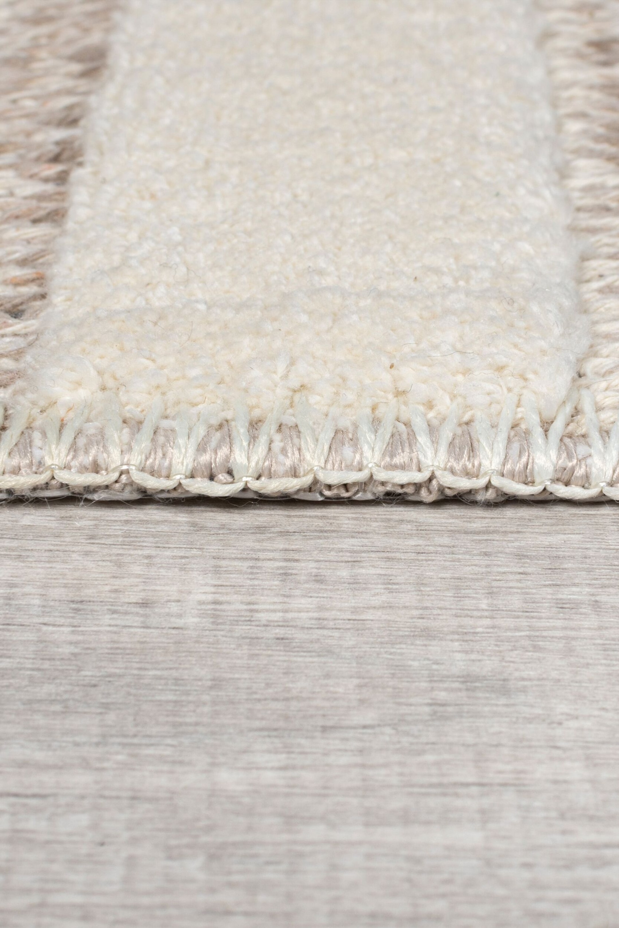 Zobacz większy obraz: Dywanik Geometryczny Marlowe Nadajcy Si Do Prania - Wielokolorowy - Flair Rugs - HOME | H&M PL 4