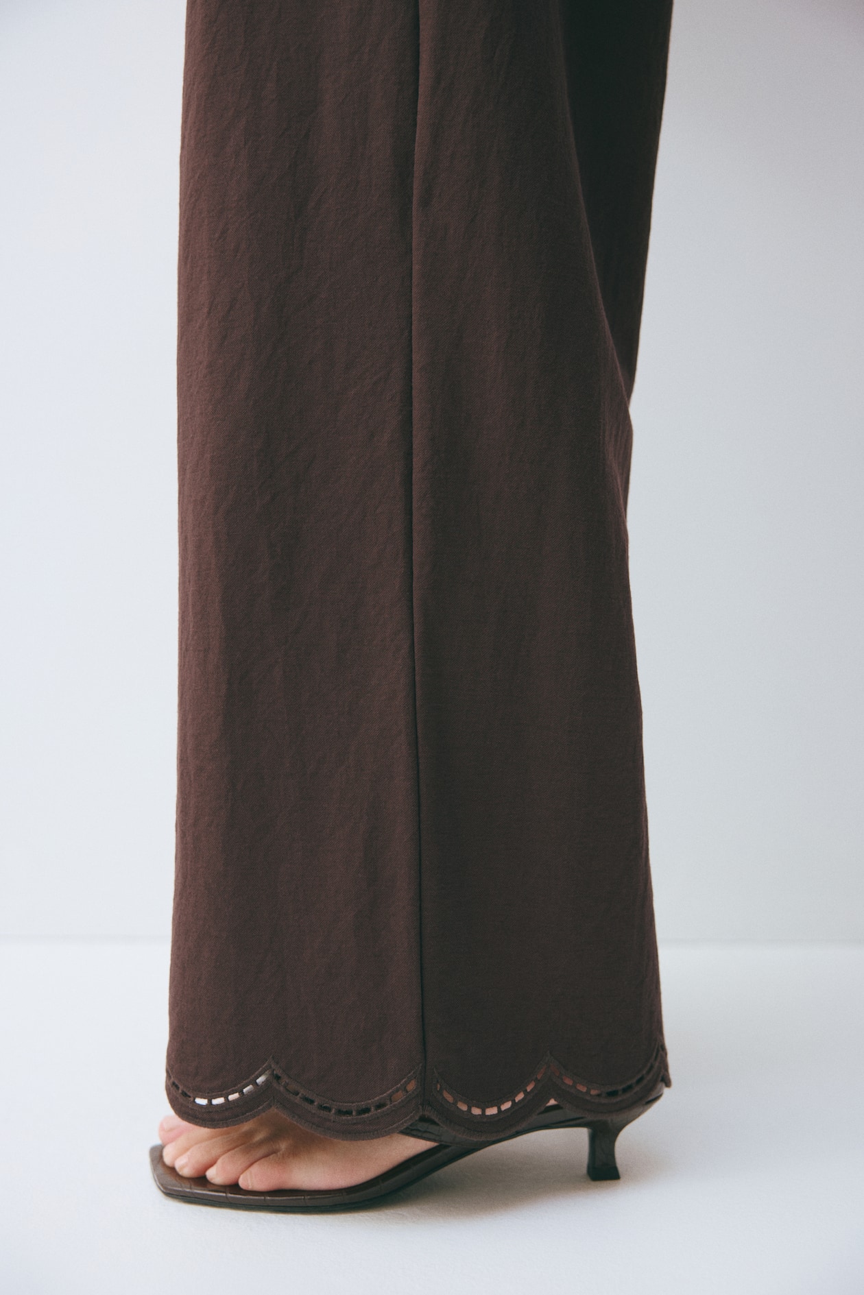 MAMA Scalloped Pull-On Pants - image 5