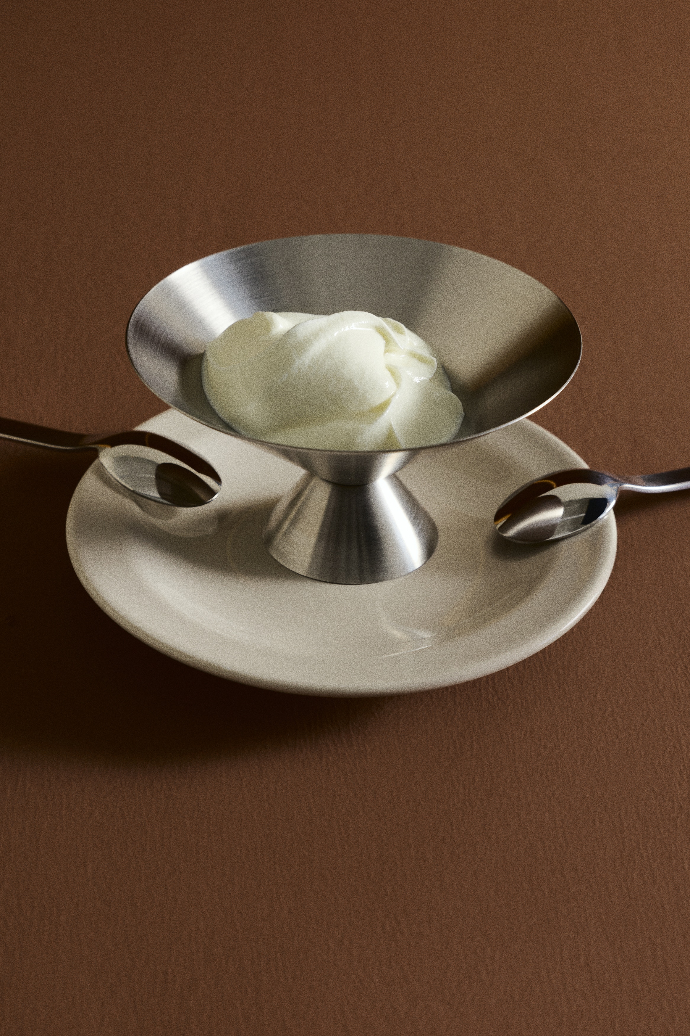 Low stainless steel coupe - Silver-colored